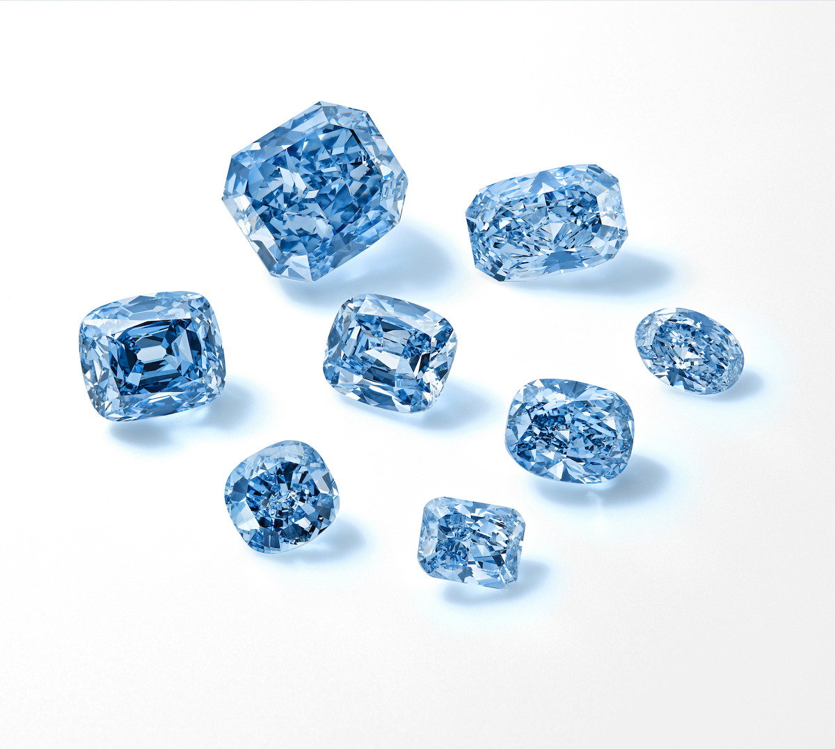 natural diamond jewelry auction blue 