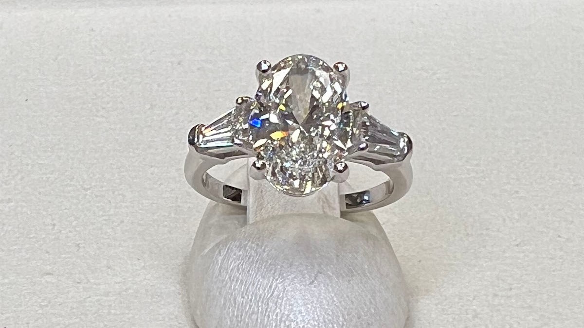 How this Jeweler Designed a Natural Diamond Engagement Ring for His ...