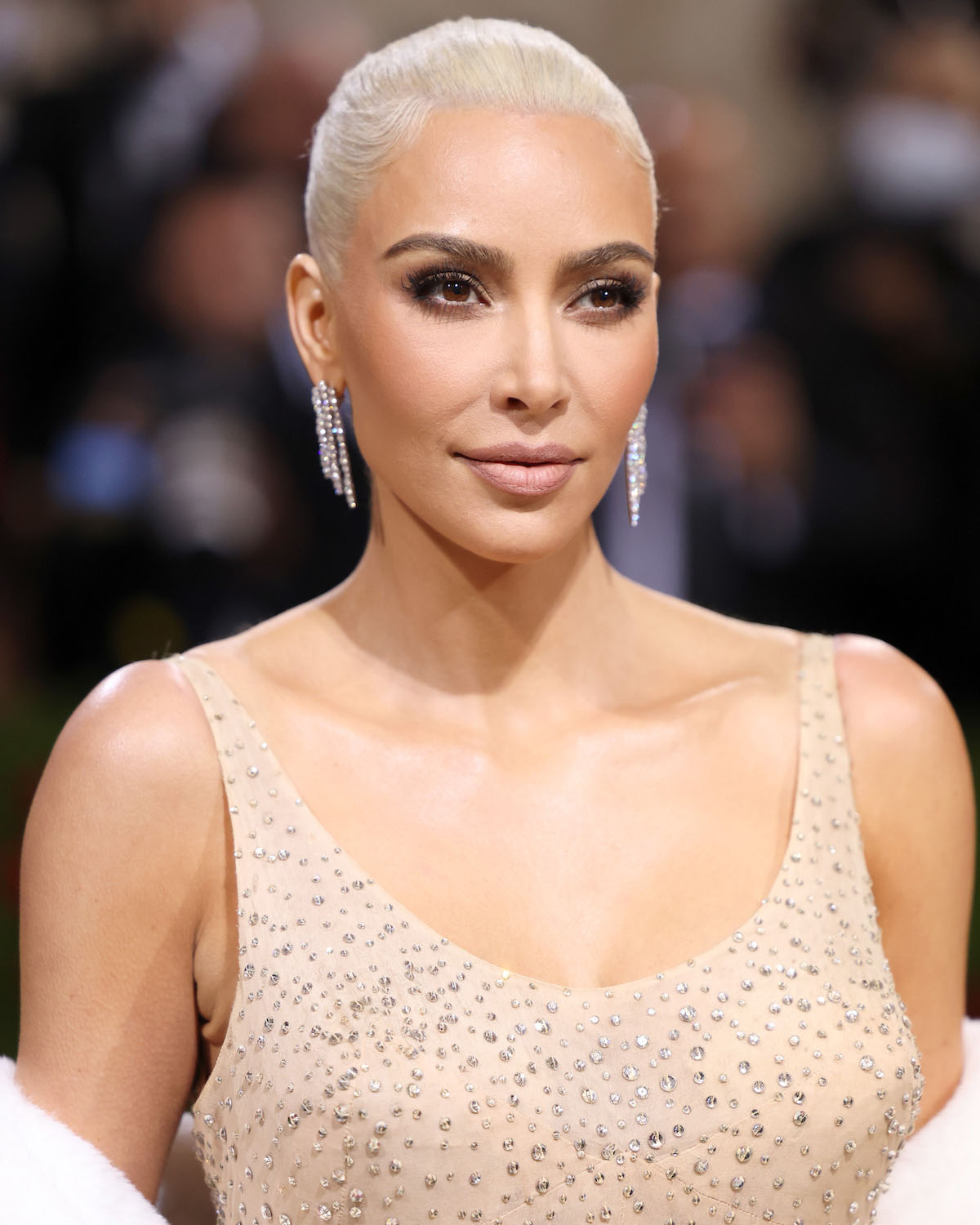 Kim Kardashian shined in natural diamond jewelry at the 2022 Met Gala.