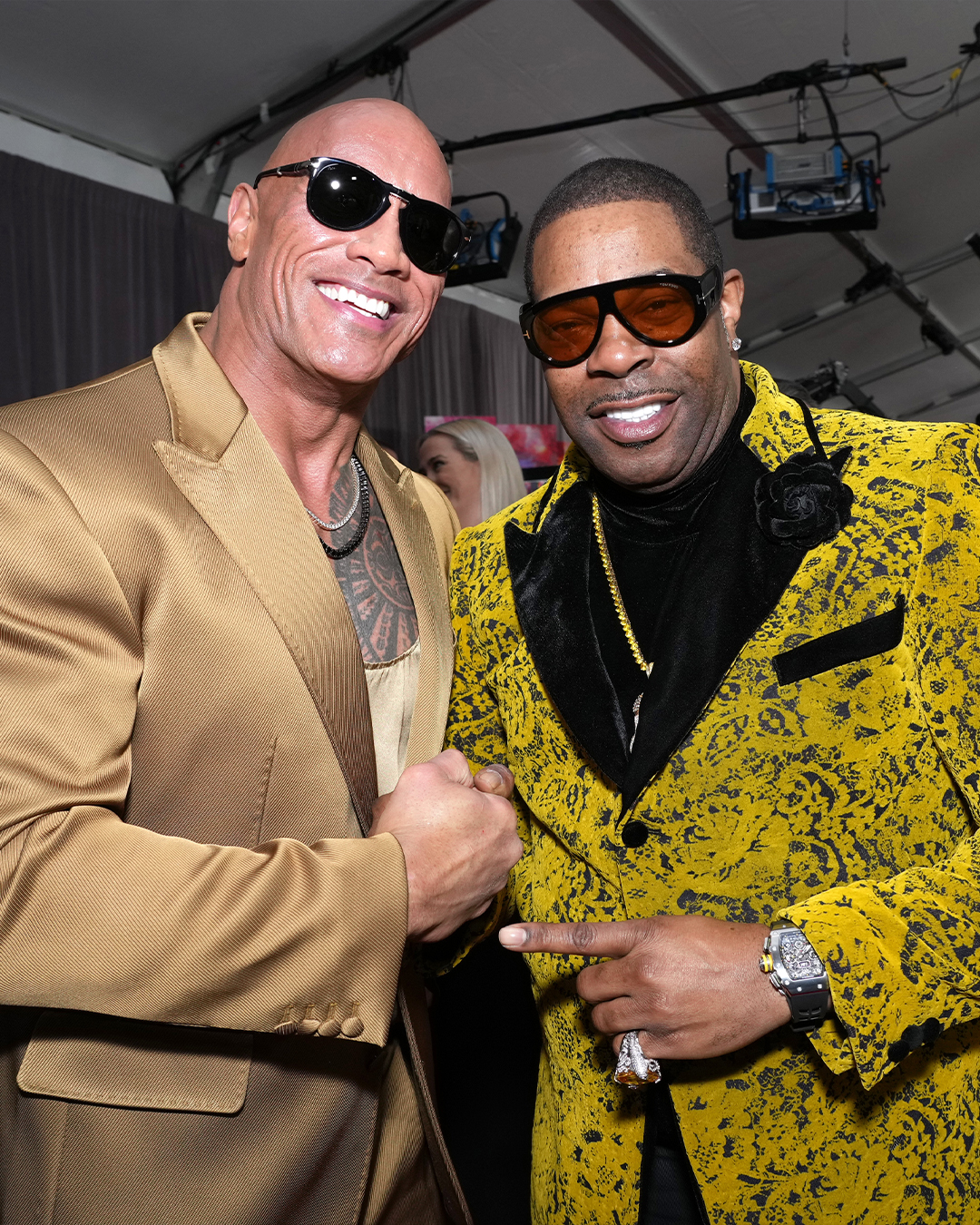 Grammys 2023: Les plus beaux looks de bijoux en diamant naturel 13 the rock busta rhymes grammys 2023 style fashion natural diamond jewelry