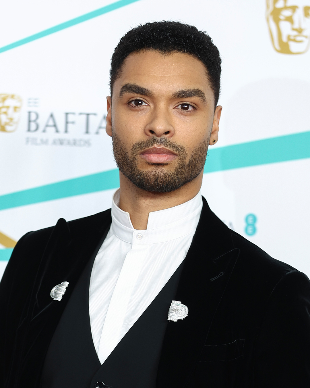 The Best Natural Diamond Jewels At the 2023 EE BAFTA Awards 6 The Best Natural Diamond Jewels At the 2023 EE BAFTA Awards