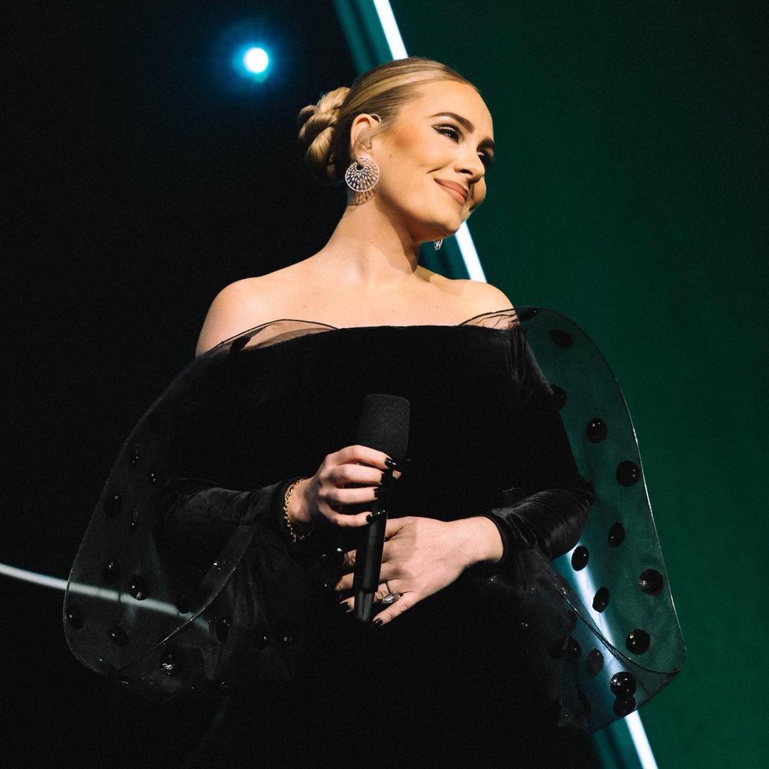 The 10 Best Natural Diamond Jewels Adele Wore During Her Weekends in Vegas 6 The 10 Best Natural Diamond Jewels Adele Wore During Her Weekends in Vegas