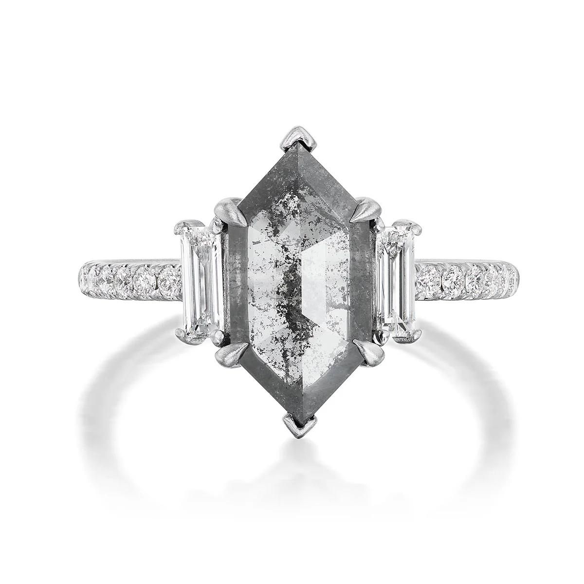 19 Unusual Engagement Rings for the Statement-Making Bride-To-Be