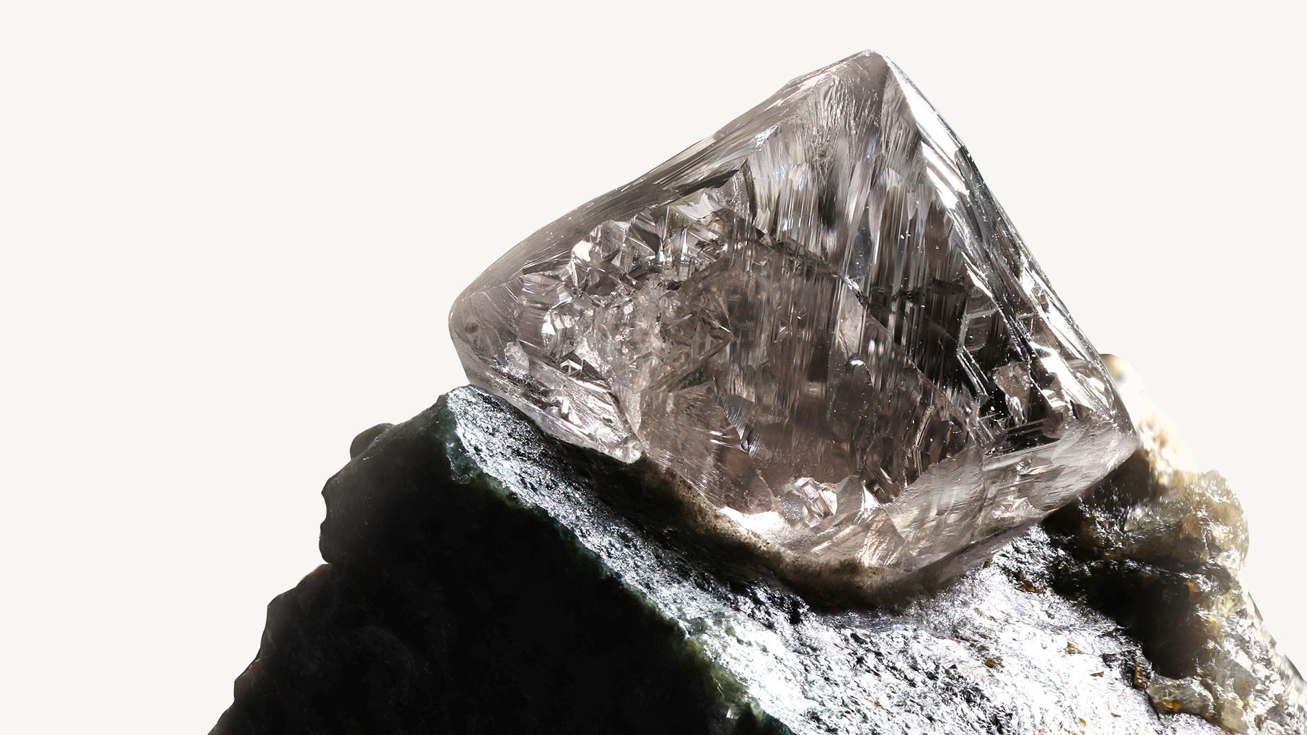 De Beers steps up efforts to remove 'conflict diamonds' from the