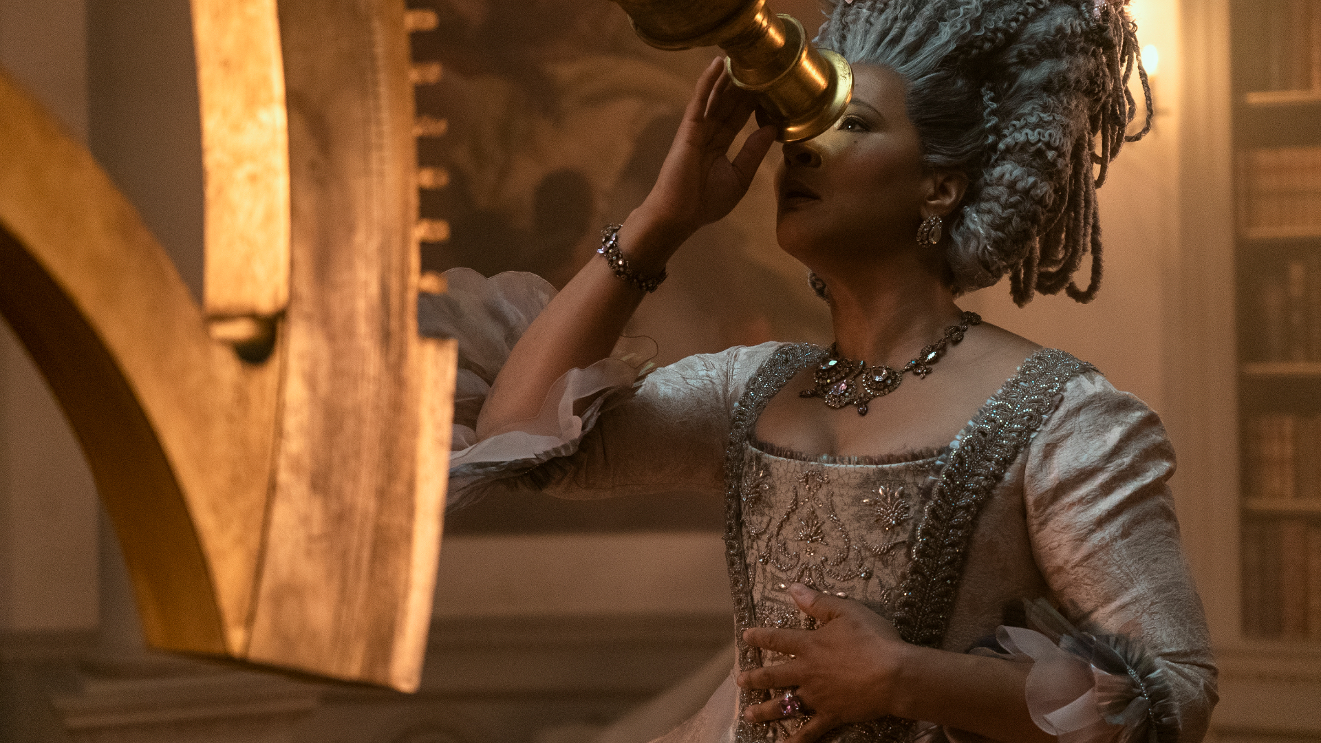 Découvrez les somptueux bijoux de “La Reine Charlotte : Un chapitre Bridgerton”