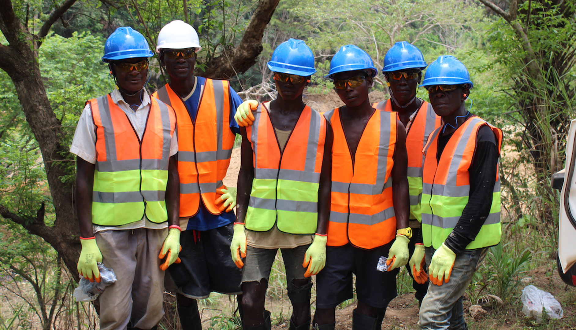 Les Diamants Naturels de Sierra Leone ont une Belle Histoire à Raconter 2 Les Diamants Naturels de Sierra Leone ont une Belle Histoire à Raconter