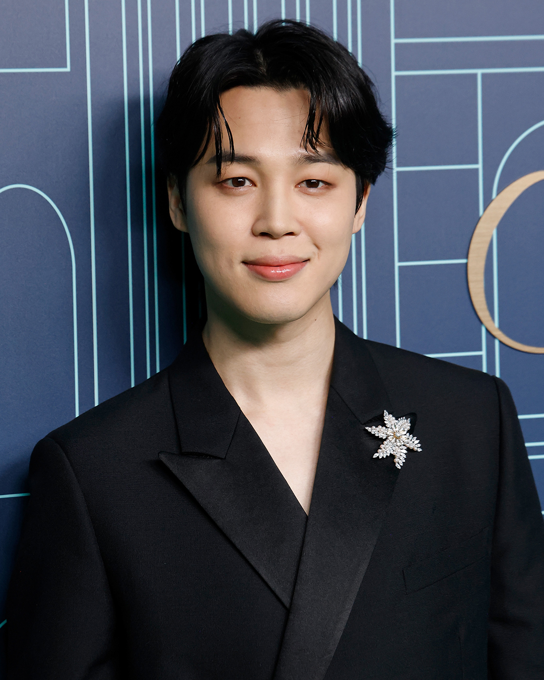 14 K-Pop Stars Who Love Their Diamond Jewellery 1 14 K-Pop Stars Who Love Their Diamond Jewellery
