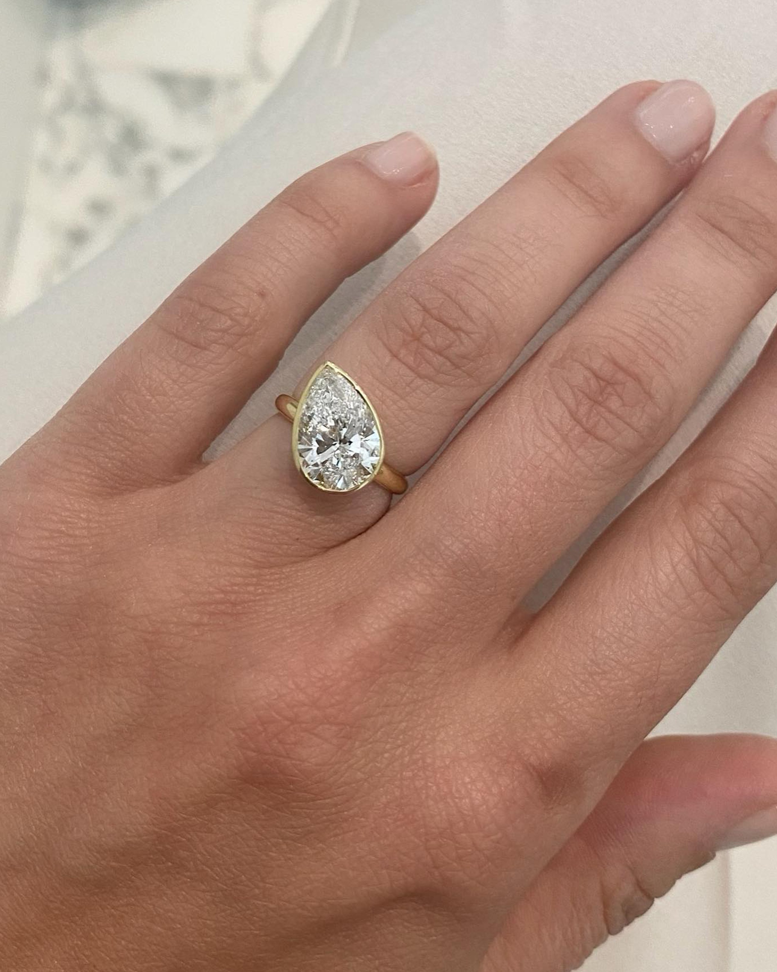 10 Gorgeous Pear Shaped Diamond Engagement Rings 10 Gorgeous Pear Shaped Diamond Engagement Rings