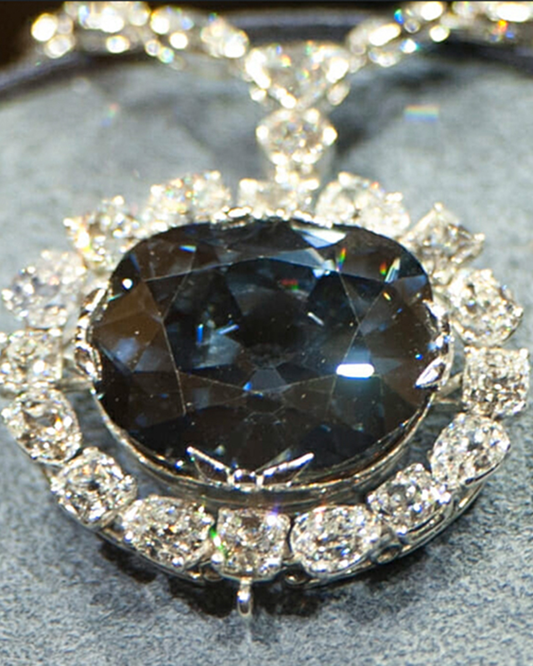 Magazine - Only Natural Diamonds