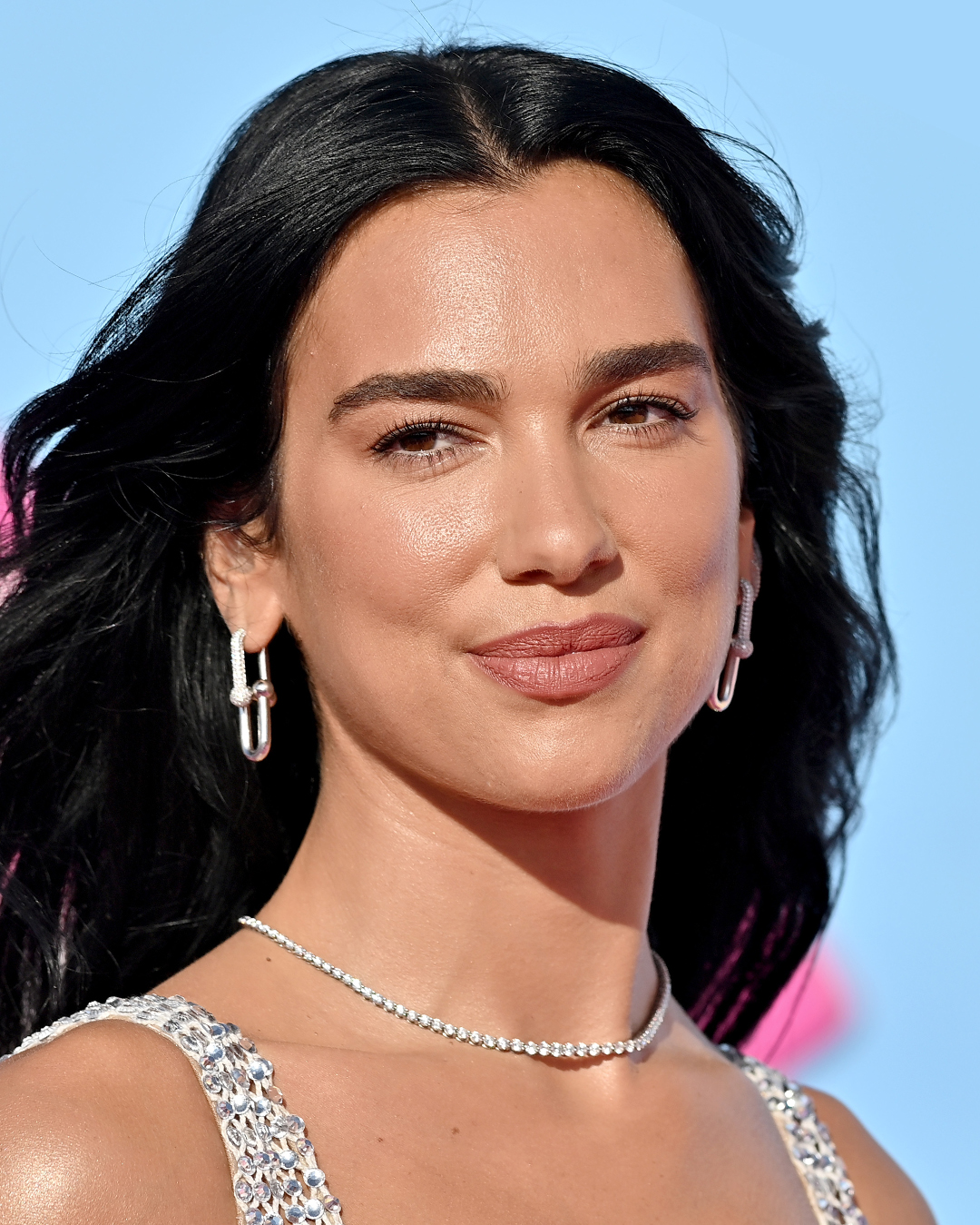 Dua Lipa wears Tiffany & Co. natural diamonds at the world premiere of "Barbie" on July 09, 2023 in Los Angeles, California.