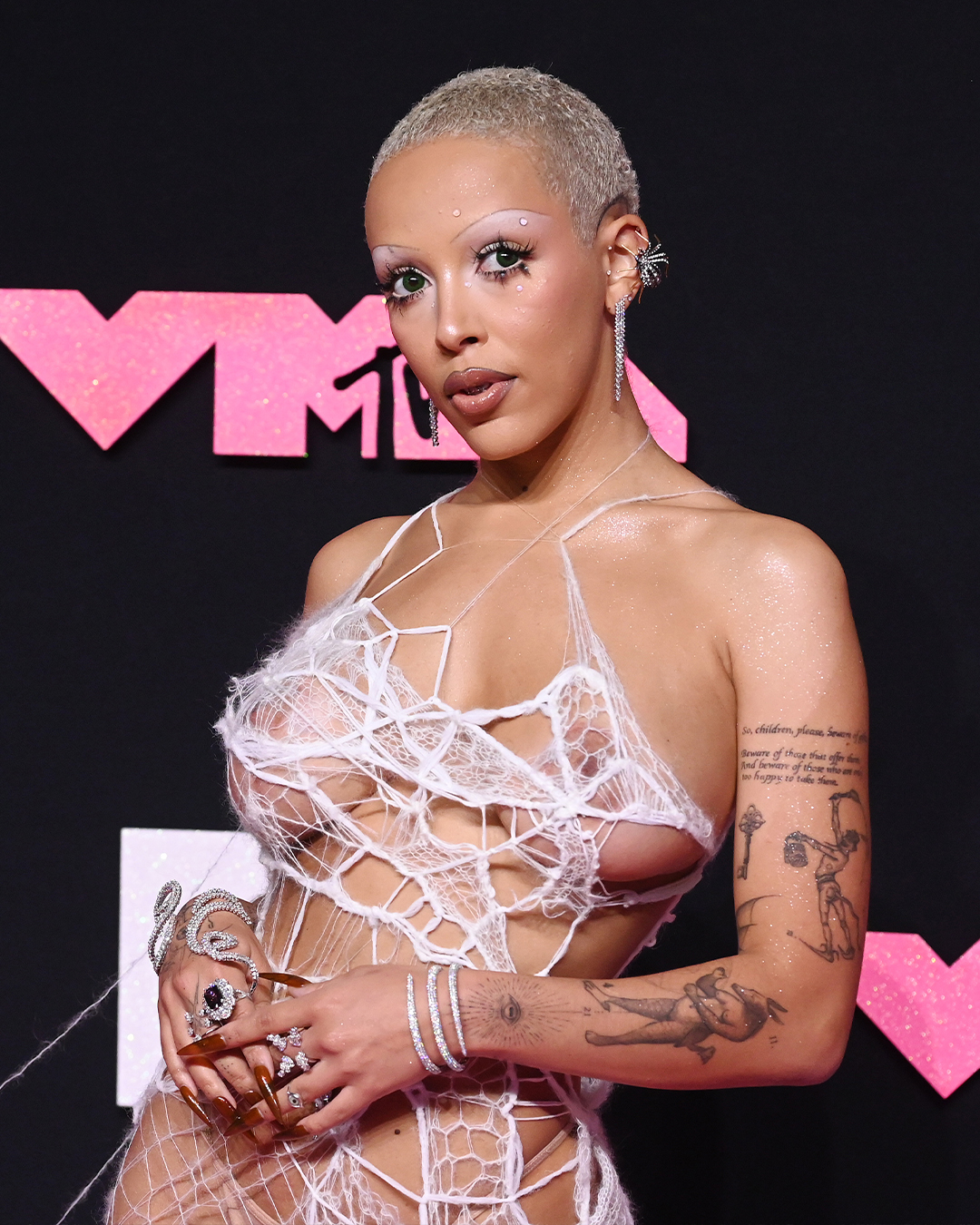 The Best Natural Diamond Moments From the 2023 MTV VMAs 7 The Best Natural Diamond Moments From the 2023 MTV VMAs