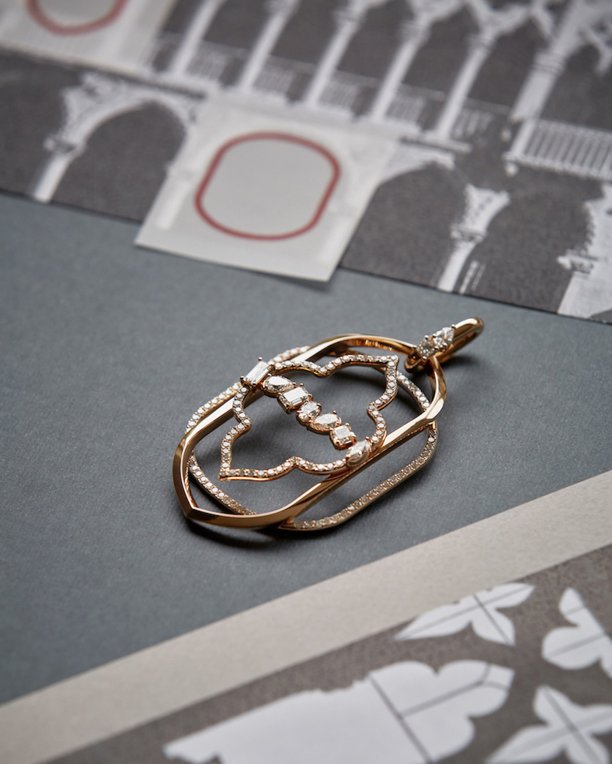 Milanese Chain Engraved Bracelet With Diamond (Dark Silver/Gold)