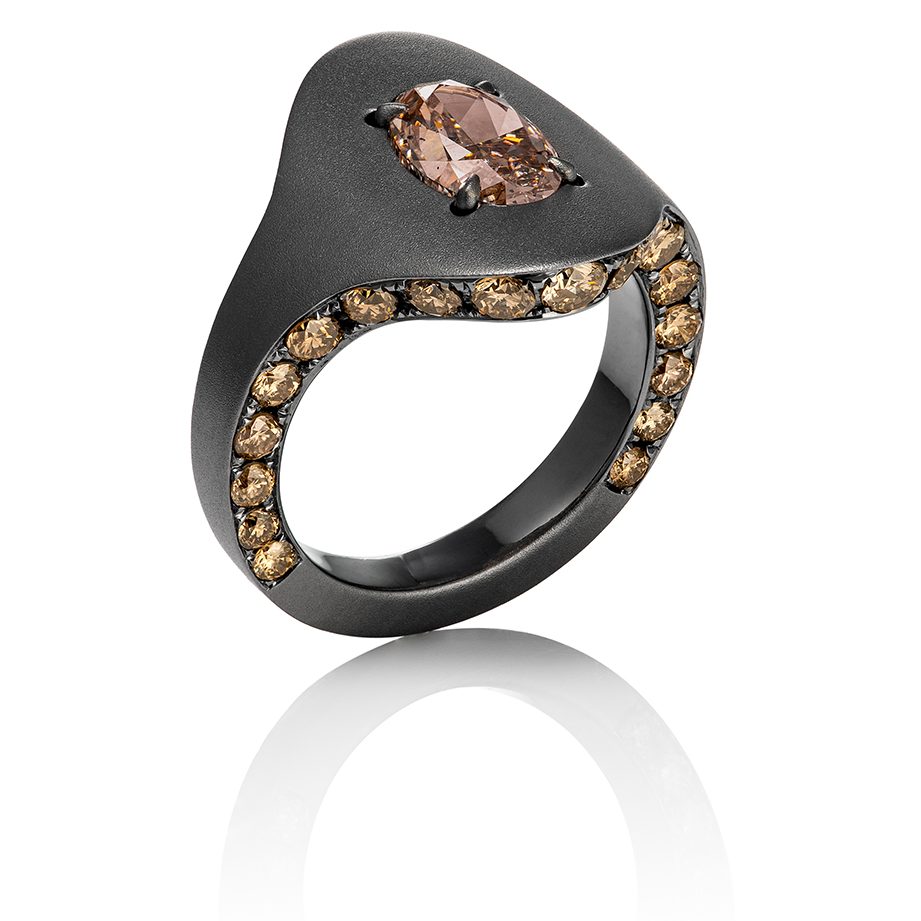 Nicholas Lieou’s Minimalist Diamond Designs Have Maximalist Appeal 3 Nicholas Lieou’s Minimalist Diamond Designs Have Maximalist Appeal