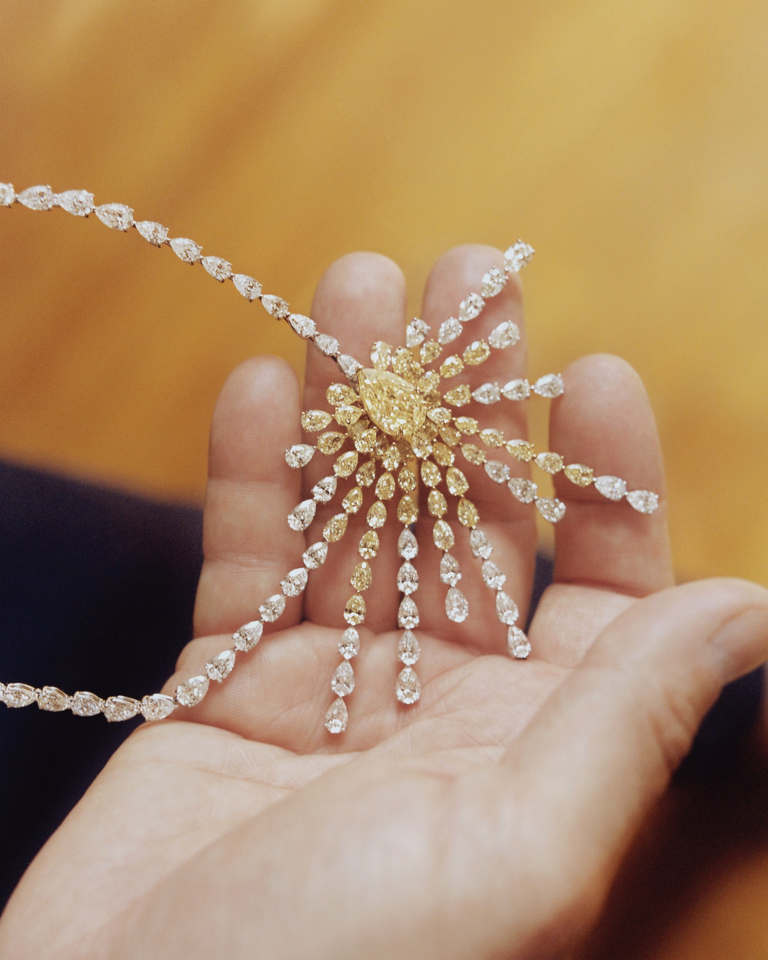 Italians Do It Better: <br>Gismondi's Natural Diamond Heritage 5 Italians Do It Better: <br>Gismondi's Natural Diamond Heritage