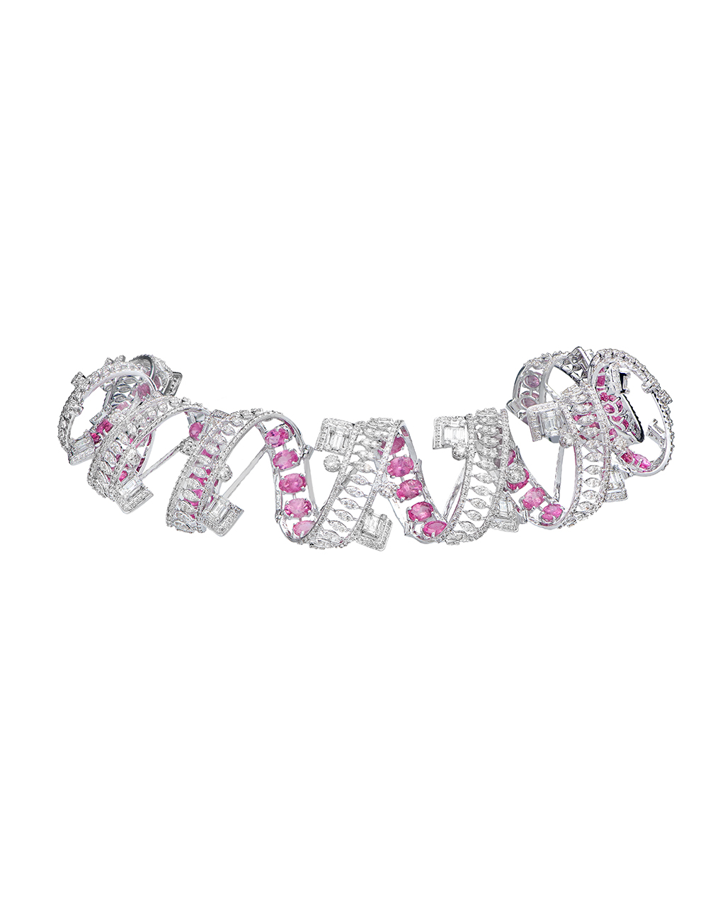 Love OTT Glam? XXL Chokers to Have On Your Lust L‎ist