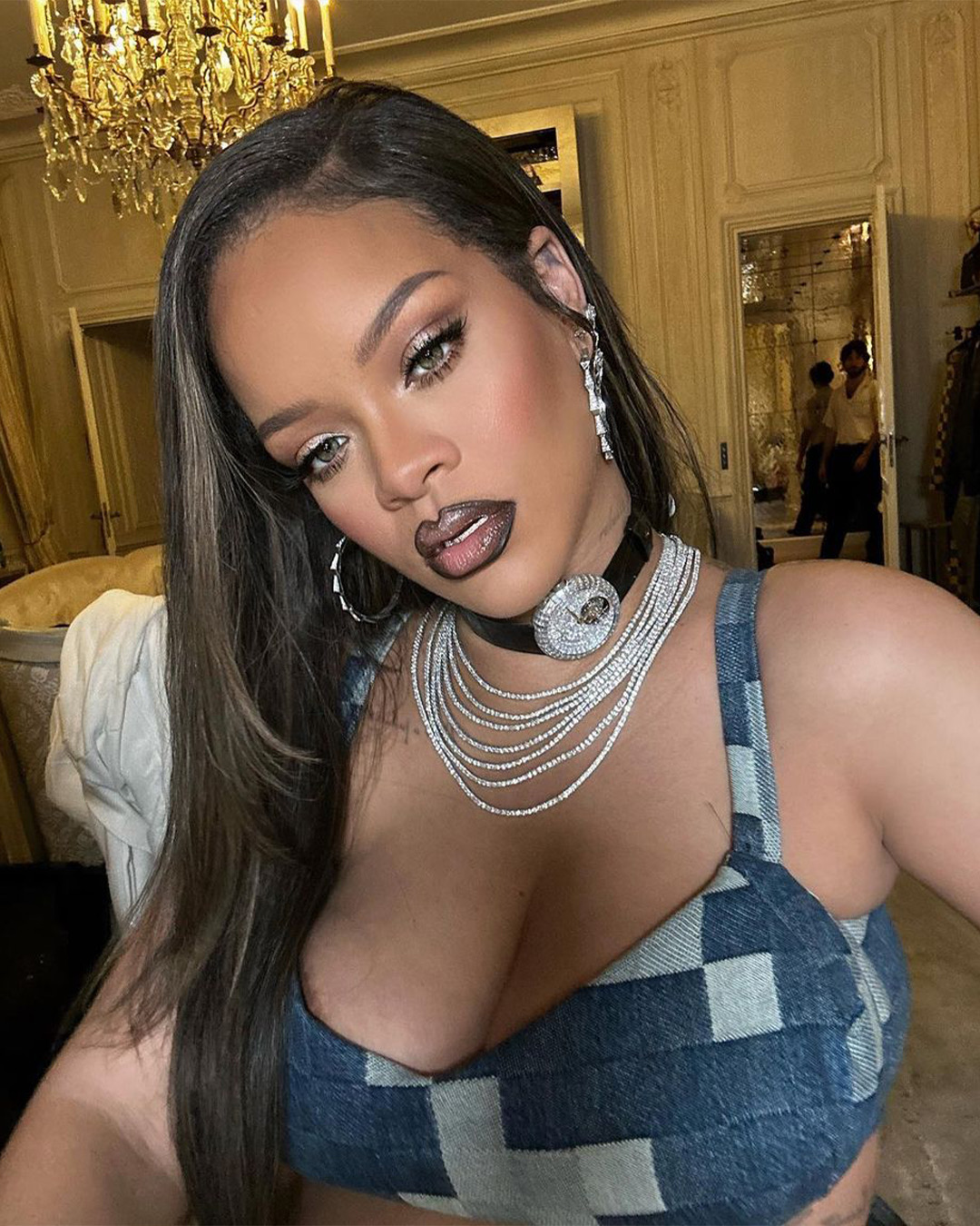 Best Celebrity Natural Diamond Looks of 2023 Rihanna Louis Vuitton Watch Diamond Chocker