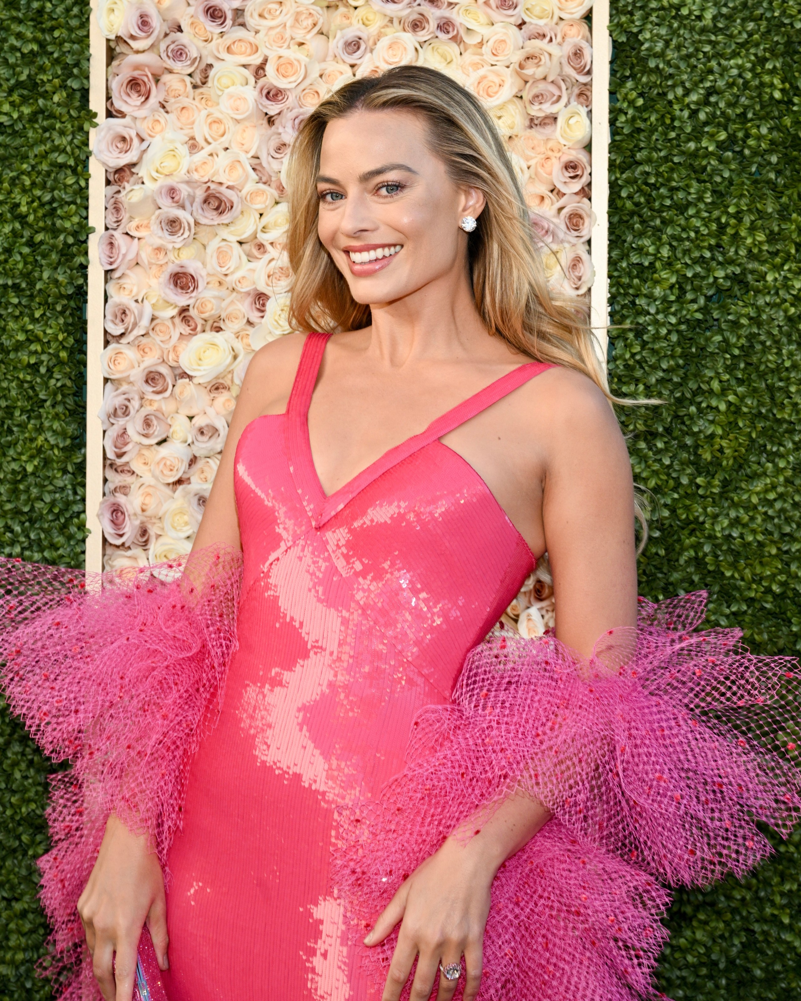 Margot Robbie at the 2024 Golden Globes in Natural Diamond Jewelry 