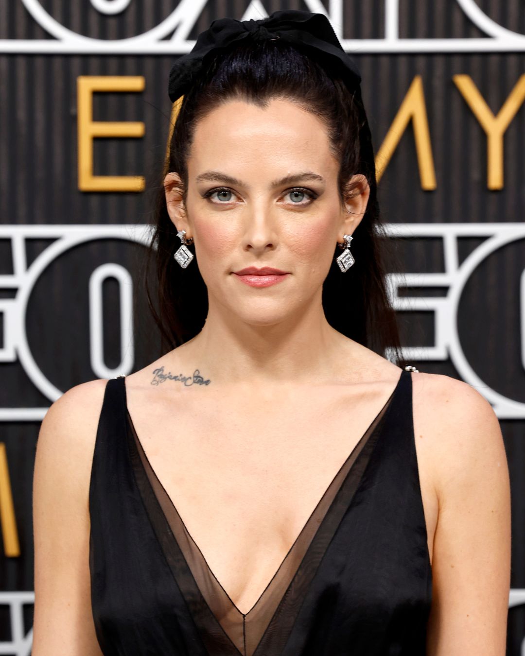 Les Plus Beaux Diamants du Tapis Rouge des Emmys 2024 8 Les Plus Beaux Diamants du Tapis Rouge des Emmys 2024