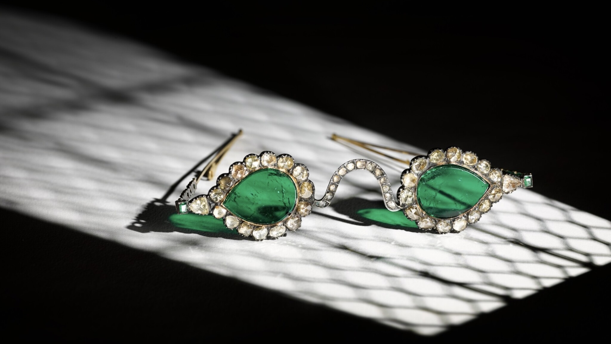 'Gate of Paradise' emerald and rose-cut diamond sunglasses from the Mughal Empire. (Courtesy of Sotheby's) 