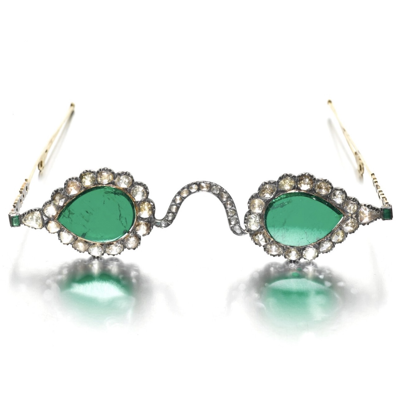 'Gate of Paradise' emerald and rose-cut diamond sunglasses from the Mughal Empire. (Courtesy of Sotheby's) 