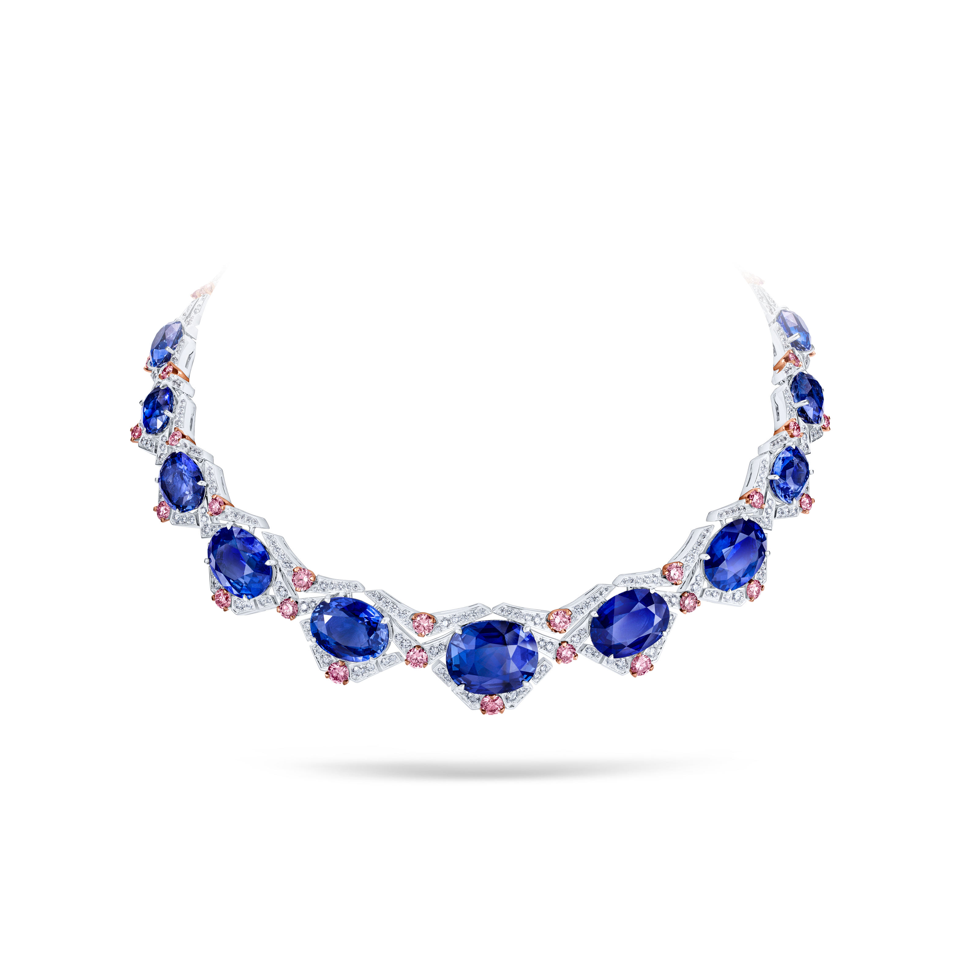 Éclats Célestes, La Collection de Haute Joaillerie Skye de David Morris Illumine la Semaine de la Couture à Paris 9 Éclats Célestes, La Collection de Haute Joaillerie Skye de David Morris Illumine la Semaine de la Couture à Paris