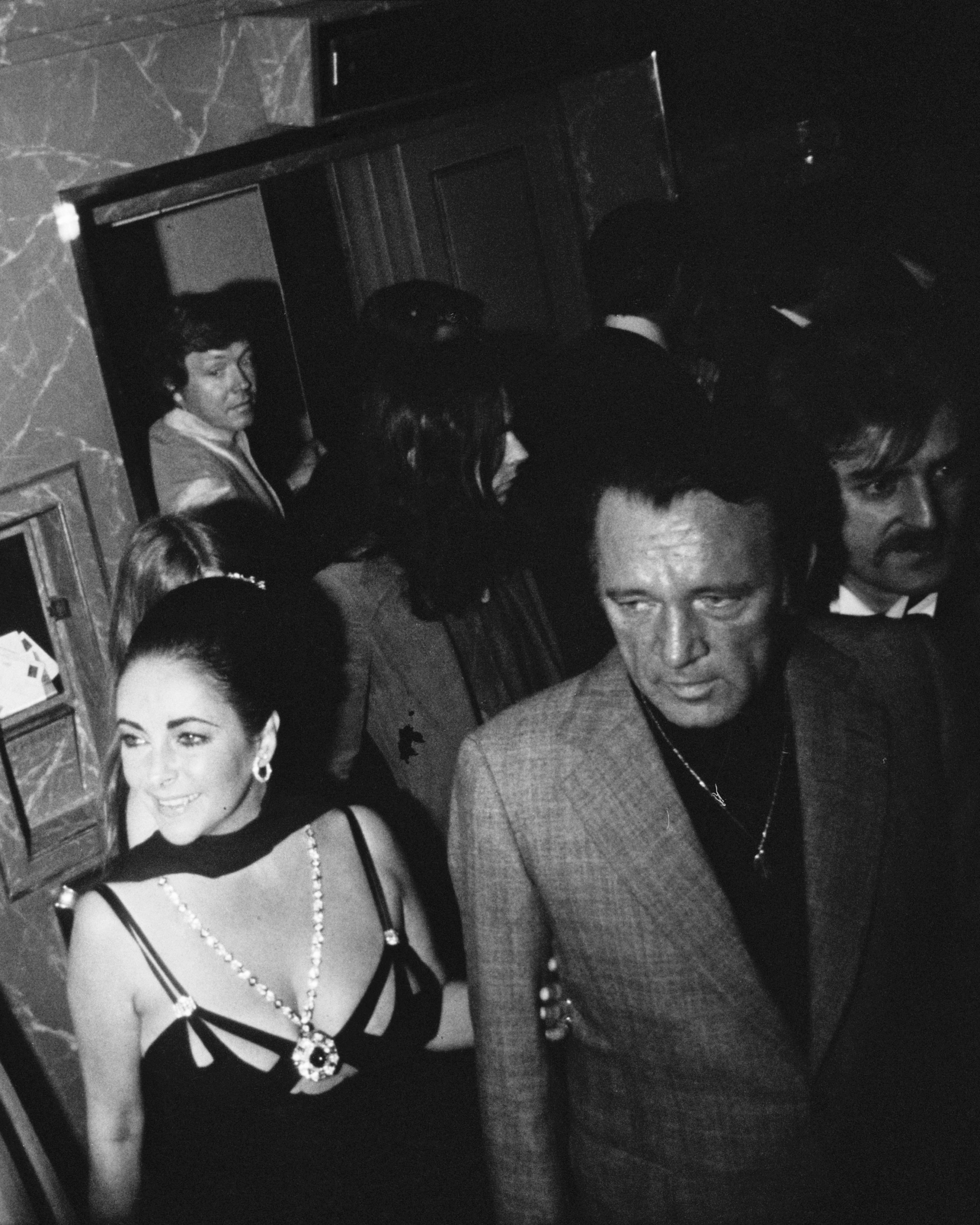 Burton & Bulgari: Elizabeth Taylor’s Enduring Impact on Diamond Jewelry Style 16 Burton & Bulgari: Elizabeth Taylor’s Enduring Impact on Diamond Jewelry Style