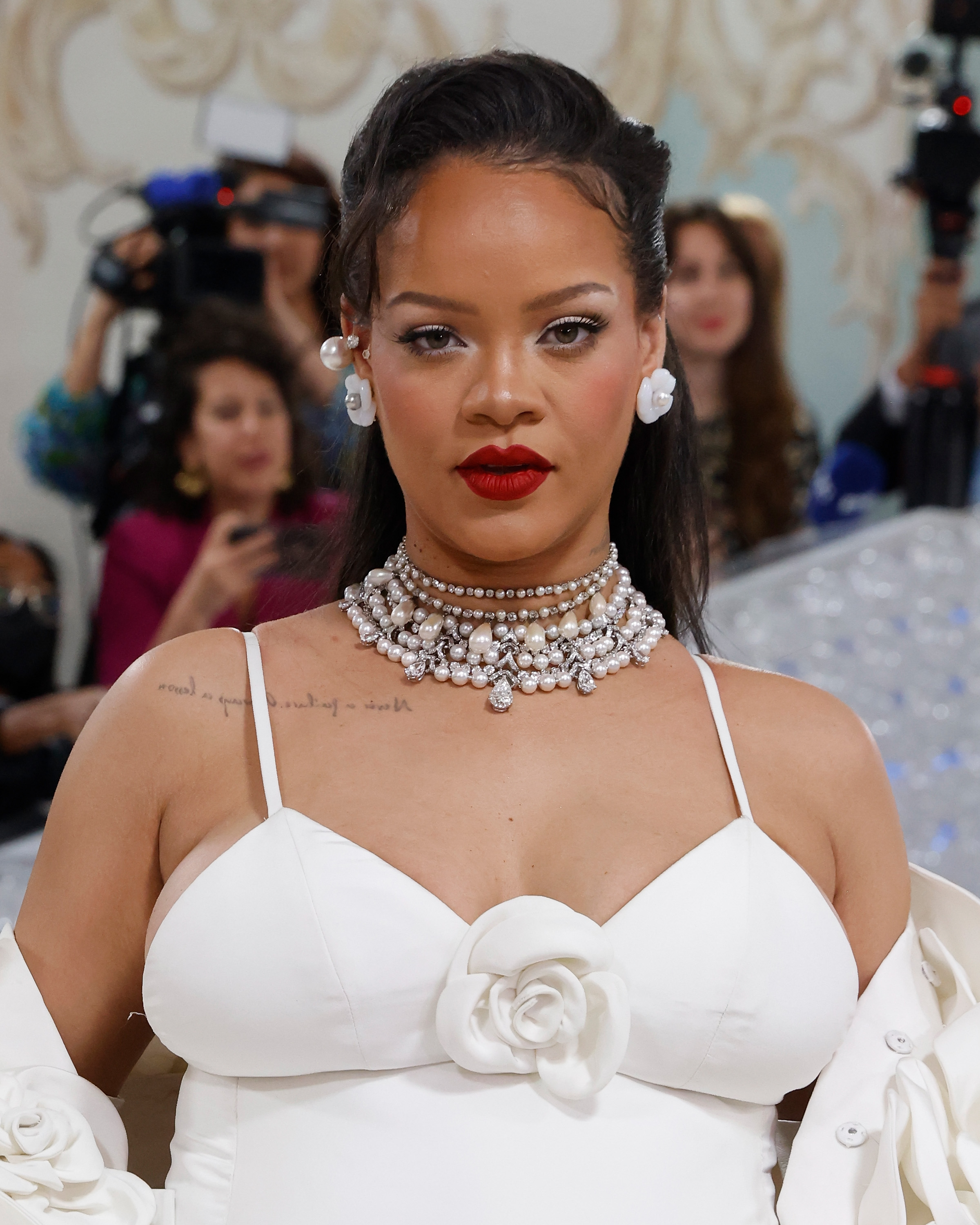 Rihanna shined in natural diamond jewelry at the 2023 Met Gala.