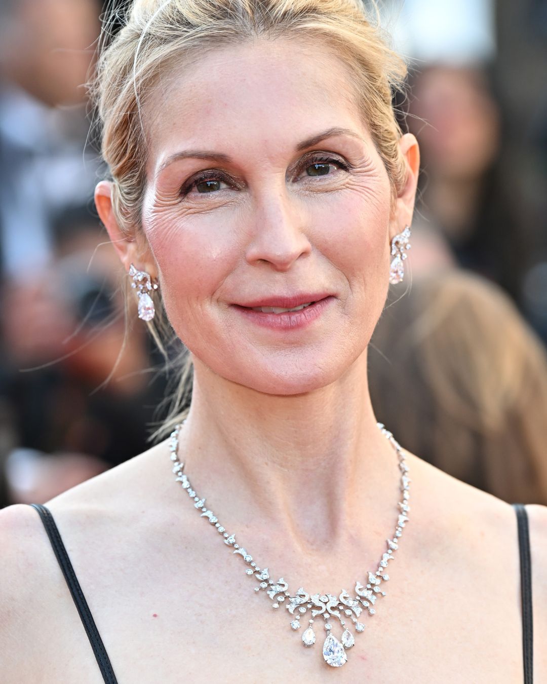 Dazzing Natural Diamonds Spotted at the 2024 Cannes Film Festival 6 Dazzing Natural Diamonds Spotted at the 2024 Cannes Film Festival