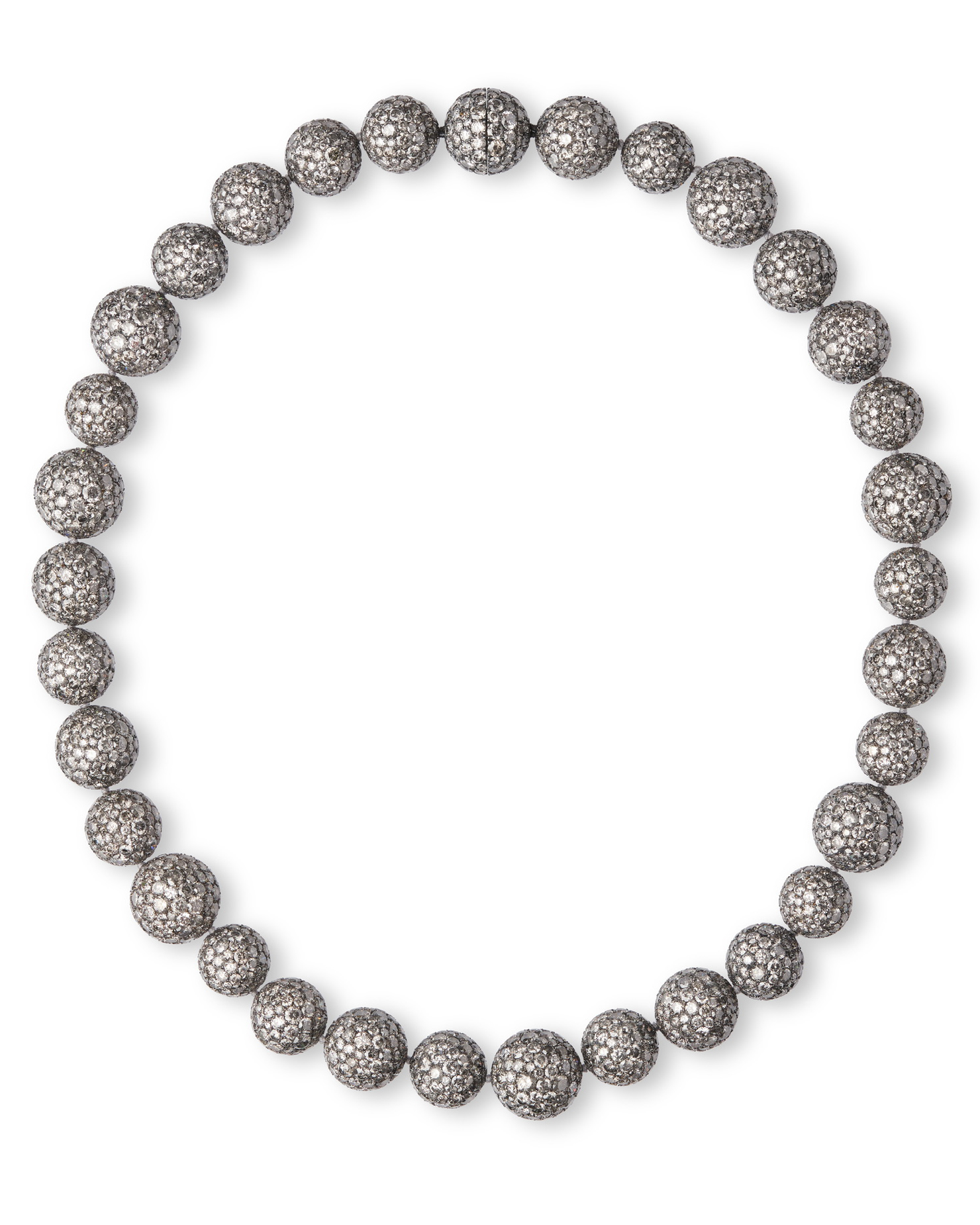 12 Diamond Jewels That Stole the Show at the 2024 TEFAF Art Fair 9 12 Diamond Jewels That Stole the Show at the 2024 TEFAF Art Fair
