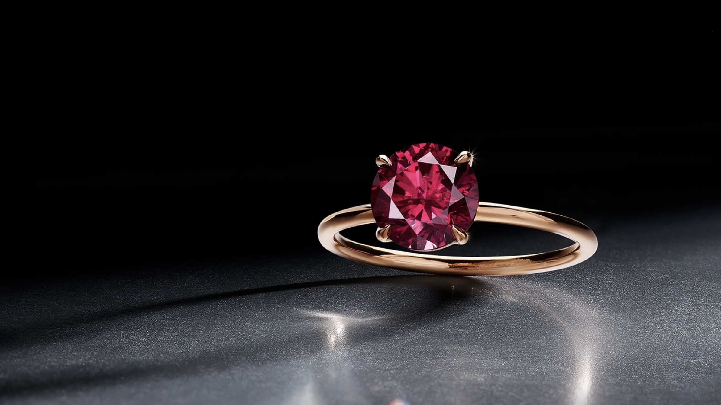 red diamond ring The Argyle Phoenix Fancy Red Diamond Ring (Phillips Auction House)