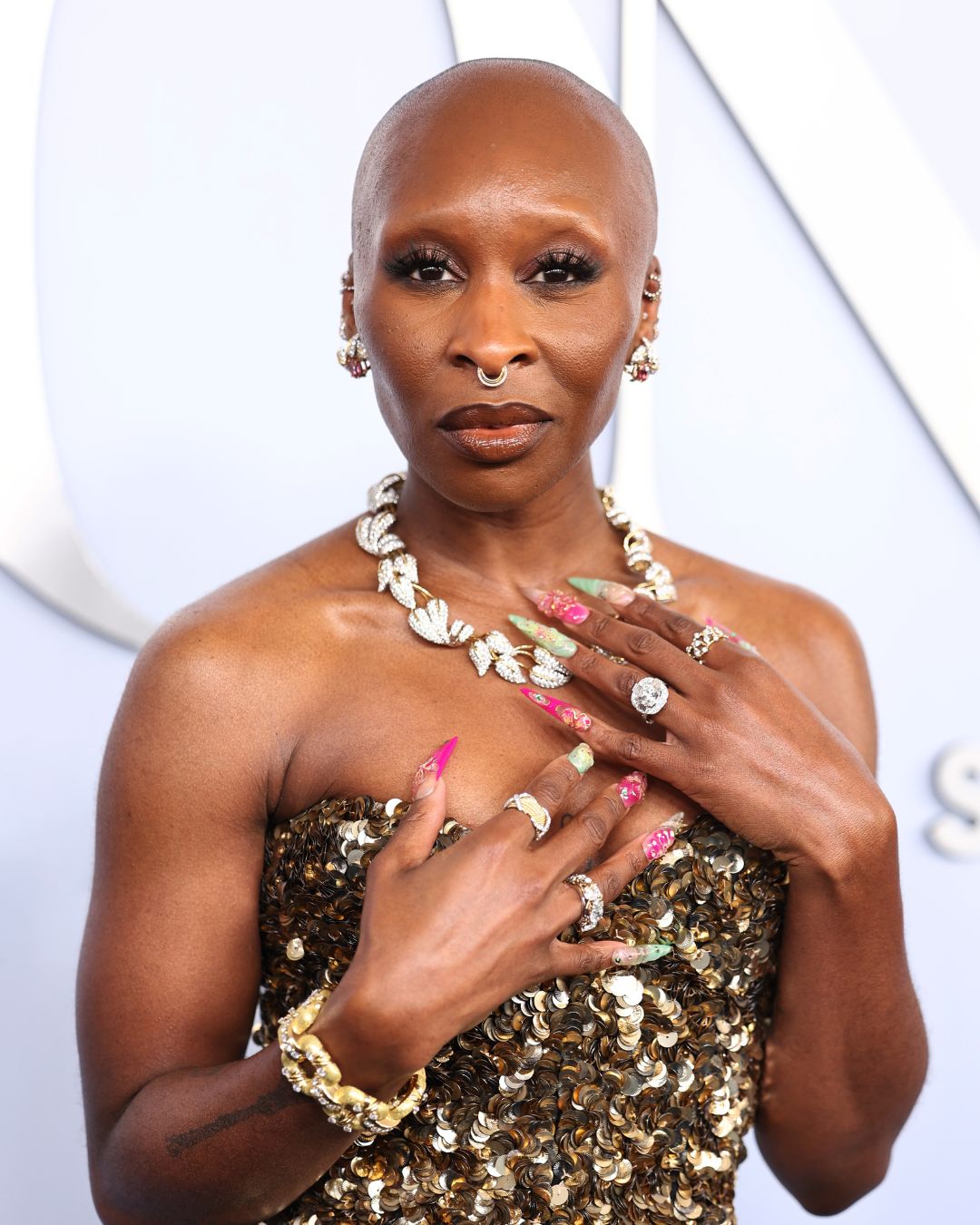 The Best Natural Diamond Jewels from the 2024 Tony Awards 3 The Best Natural Diamond Jewels from the 2024 Tony Awards