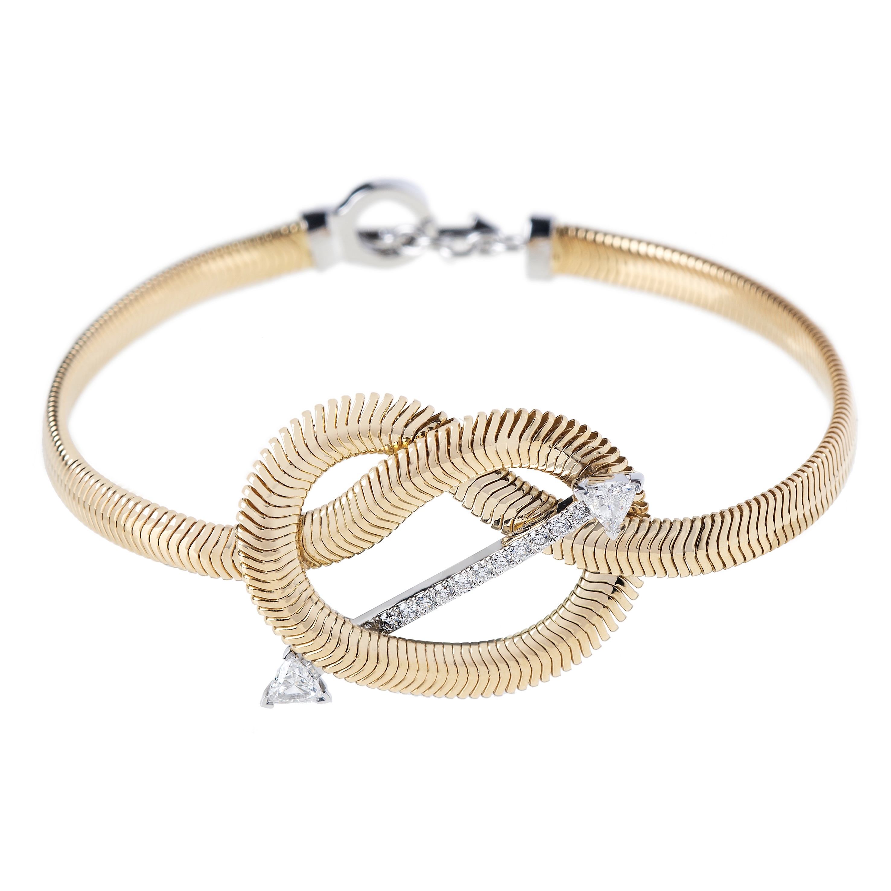 2024 Jewelry Trends: Loud Luxury and the Mob Wife Aesthetic