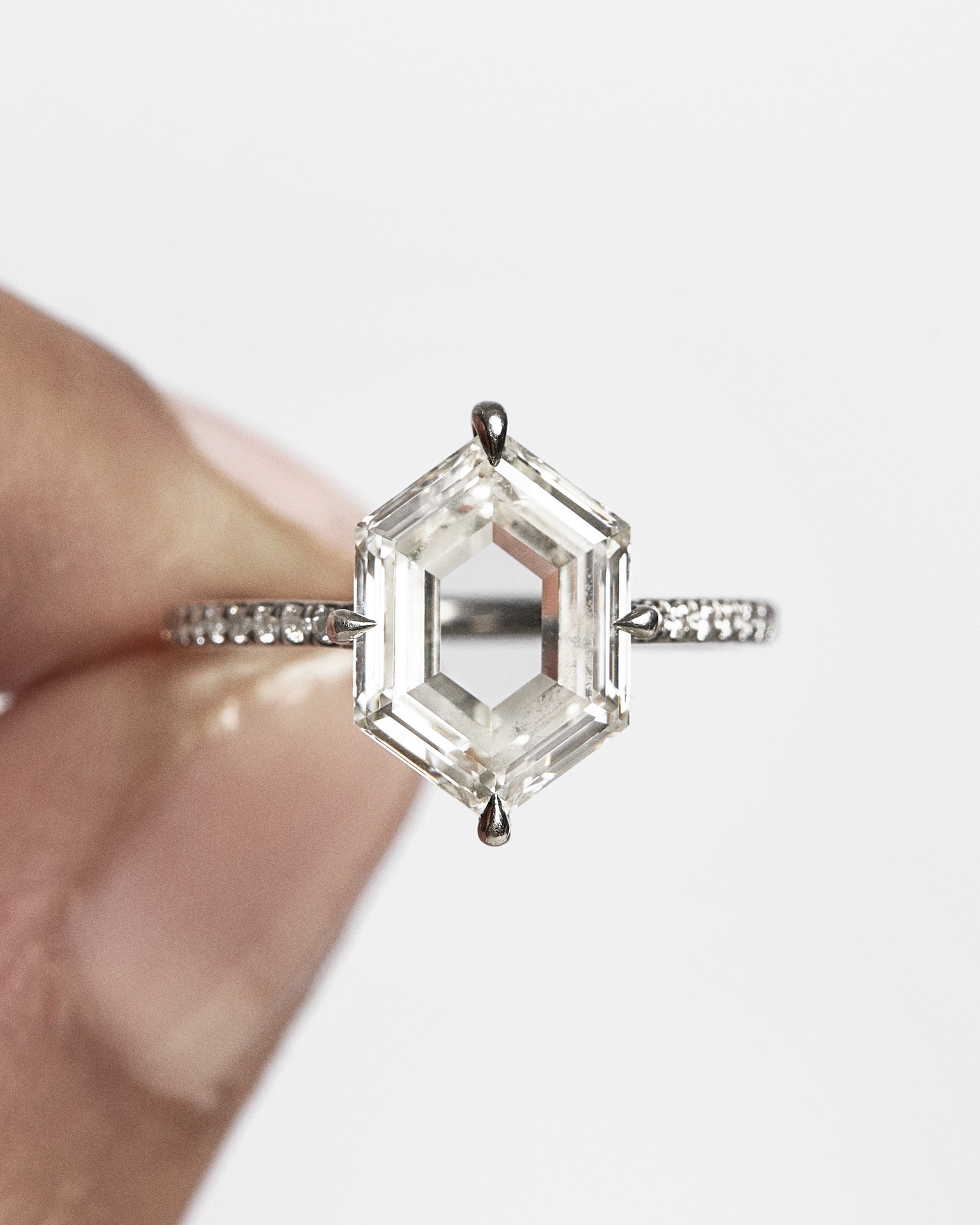 Who’s Who in Diamond Jewelry: Eva Fehren 2 Eva EngagementRing