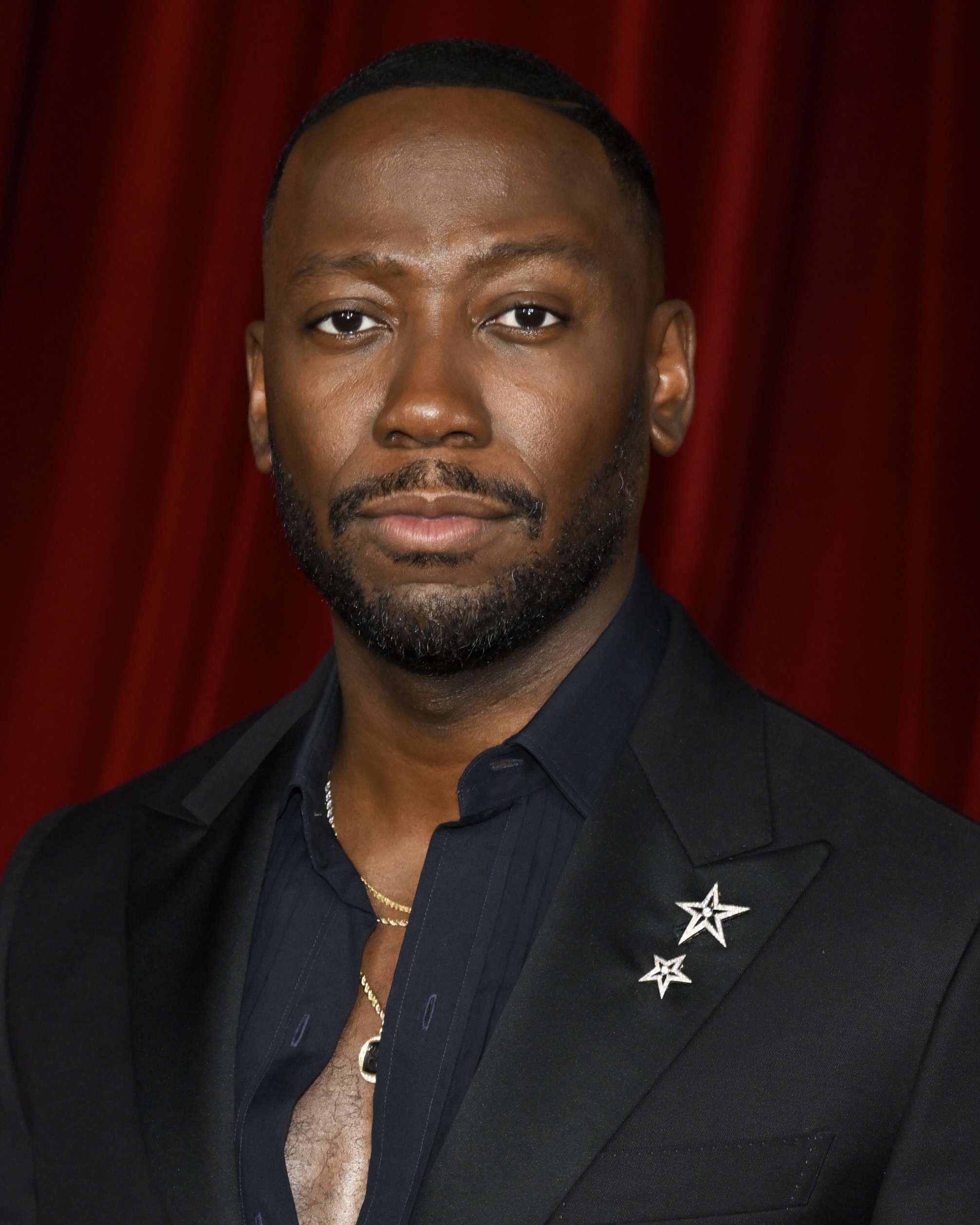 The Best Natural Diamond Jewelry Moments of the 2024 Academy Museum Gala 17 Lamorne Morris attends the 2024 Academy Museum Gala in Toni + Chloë Goutal diamond jewelry.