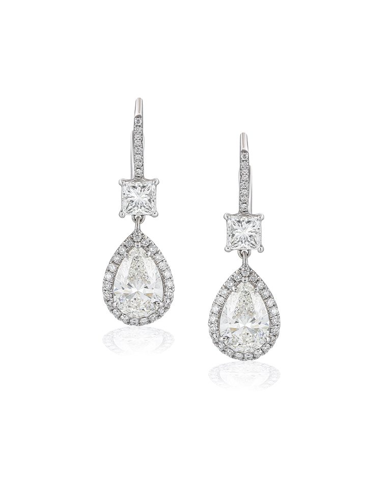 Elegant earrings by Al Anwaar Jewellers.