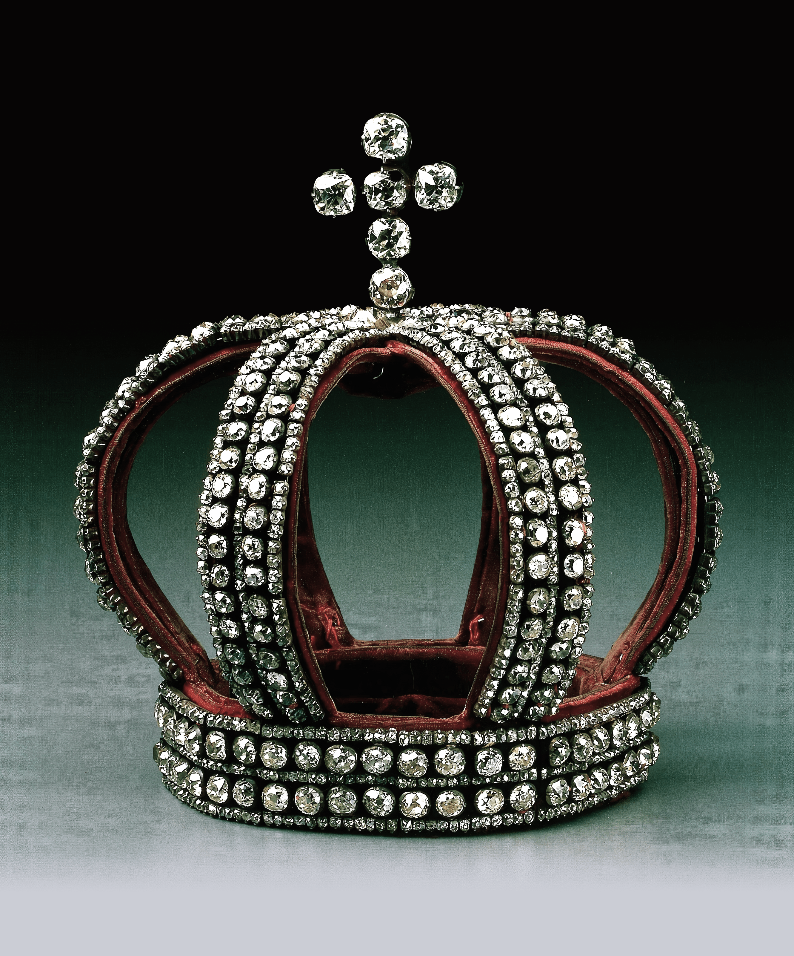 Everything You Need to Know About the Miss Universe Diamond Crowns