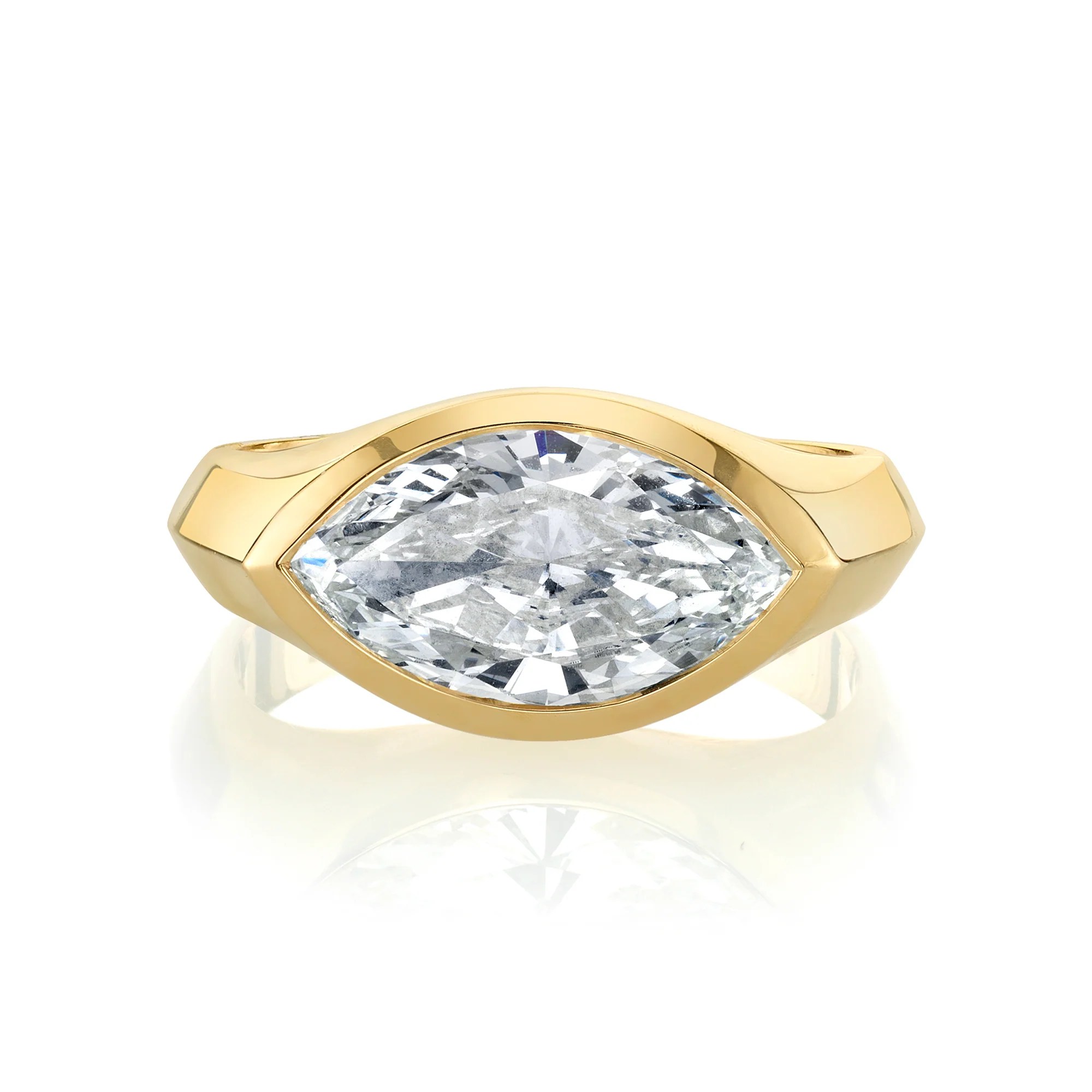 Selena Gomez Engaged: marquise engagement ring