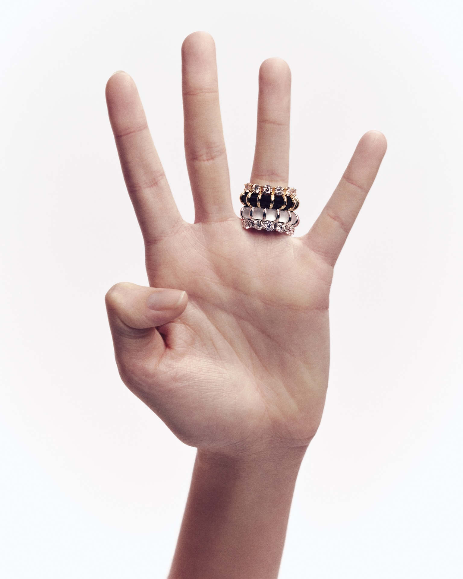 Where to Shop the World’s Hottest Jewelry Brands and Diamond Designers 9 Where to Shop the World’s Hottest Jewelry Brands and Diamond Designers