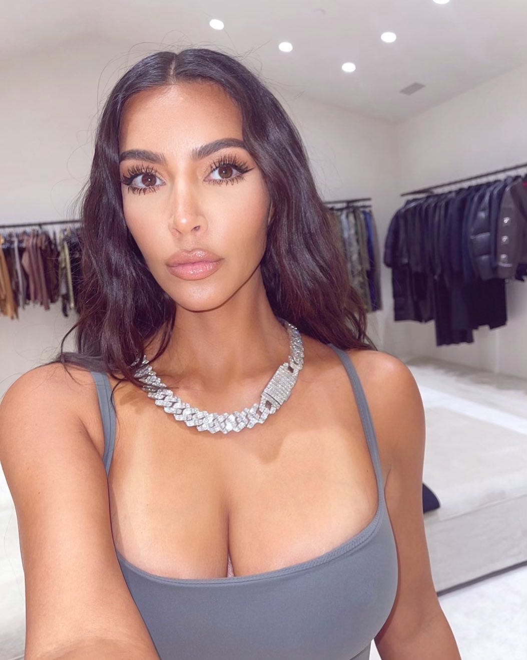 How to Wear Heavy Metal Chains Like a Pro