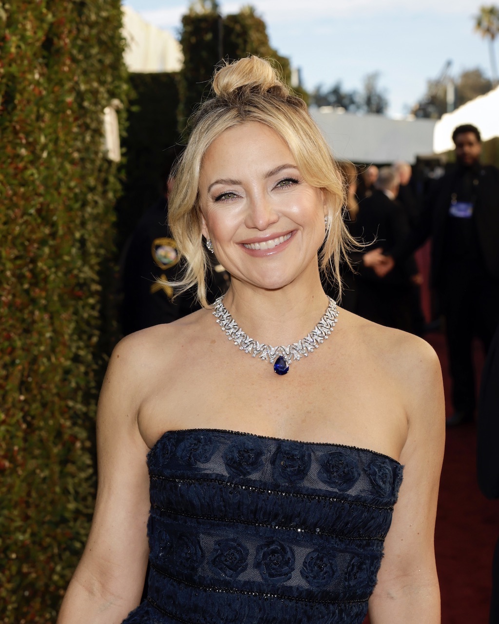 The Best Natural Diamond Jewellery Moments from the Golden Globes 2025 9 The Best Natural Diamond Jewellery Moments from the Golden Globes 2025