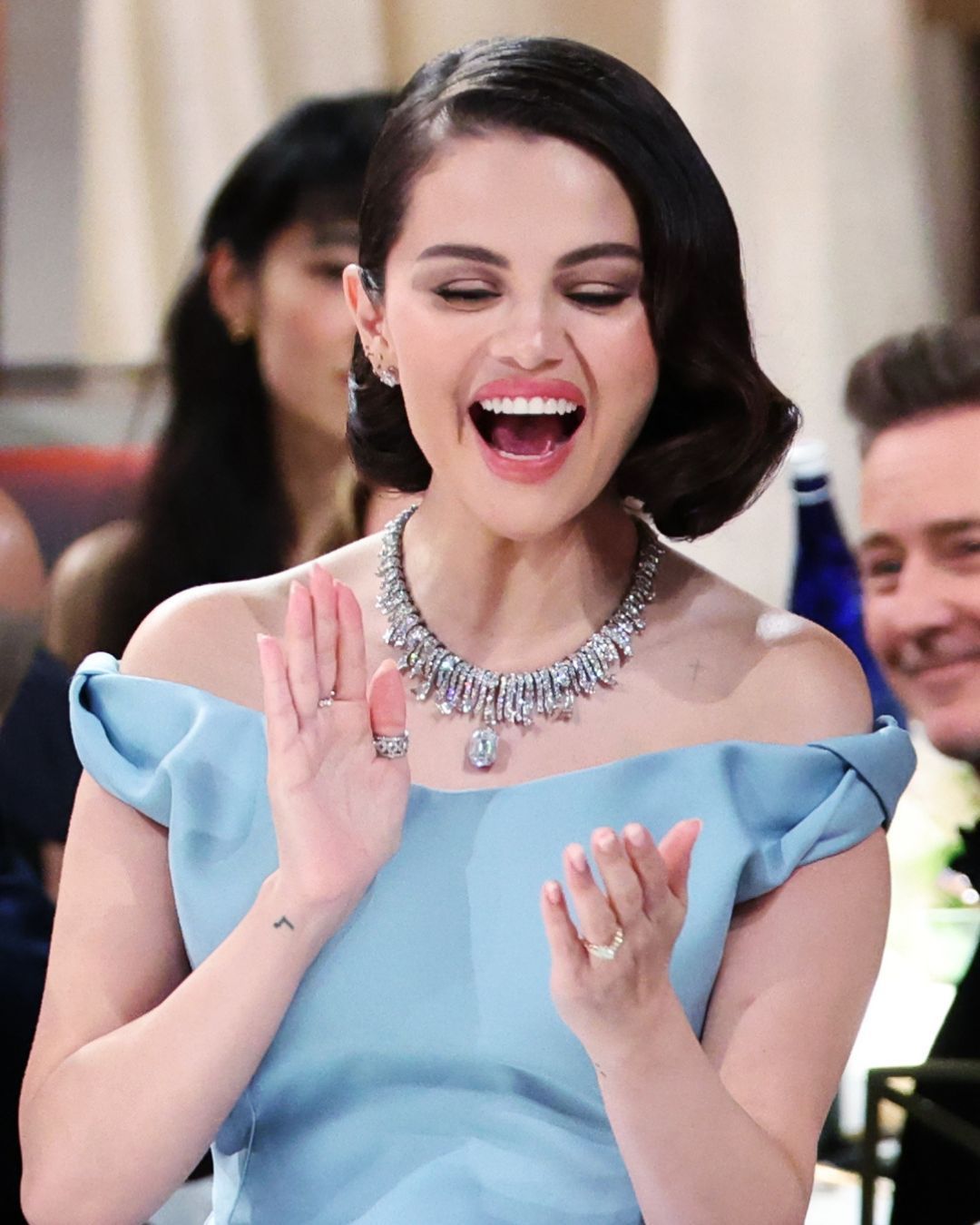 The Best Natural Diamond Jewellery Moments from the Golden Globes 2025 1 Selena Gomez attended the Golden Globes 2025, wearing Tiffany & Co. diamond jewelry.
