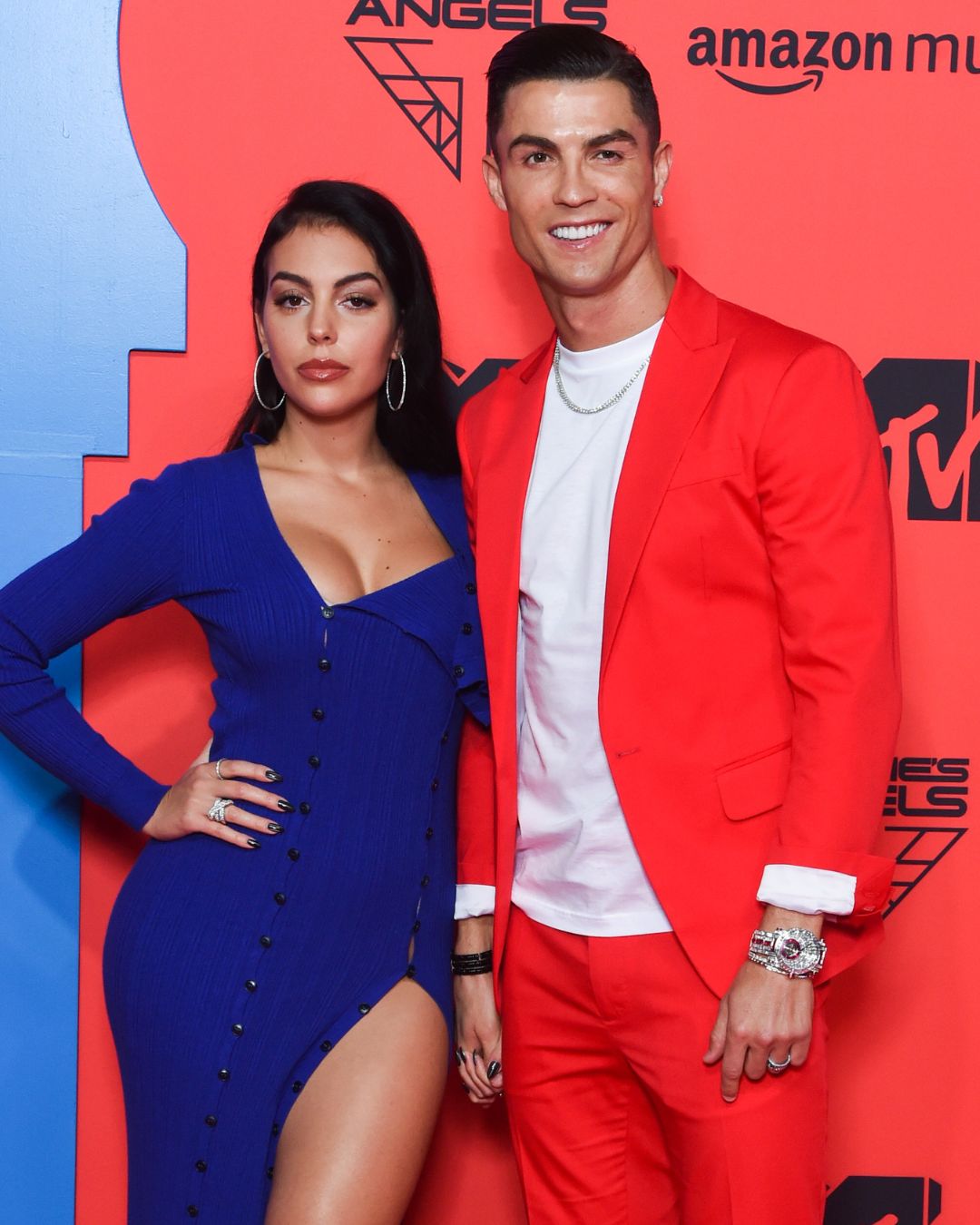 From Zendaya to Dua Lipa: Every Major Celebrity Engagement Ring of 2025 3 From Zendaya to Dua Lipa: Every Major Celebrity Engagement Ring of 2025