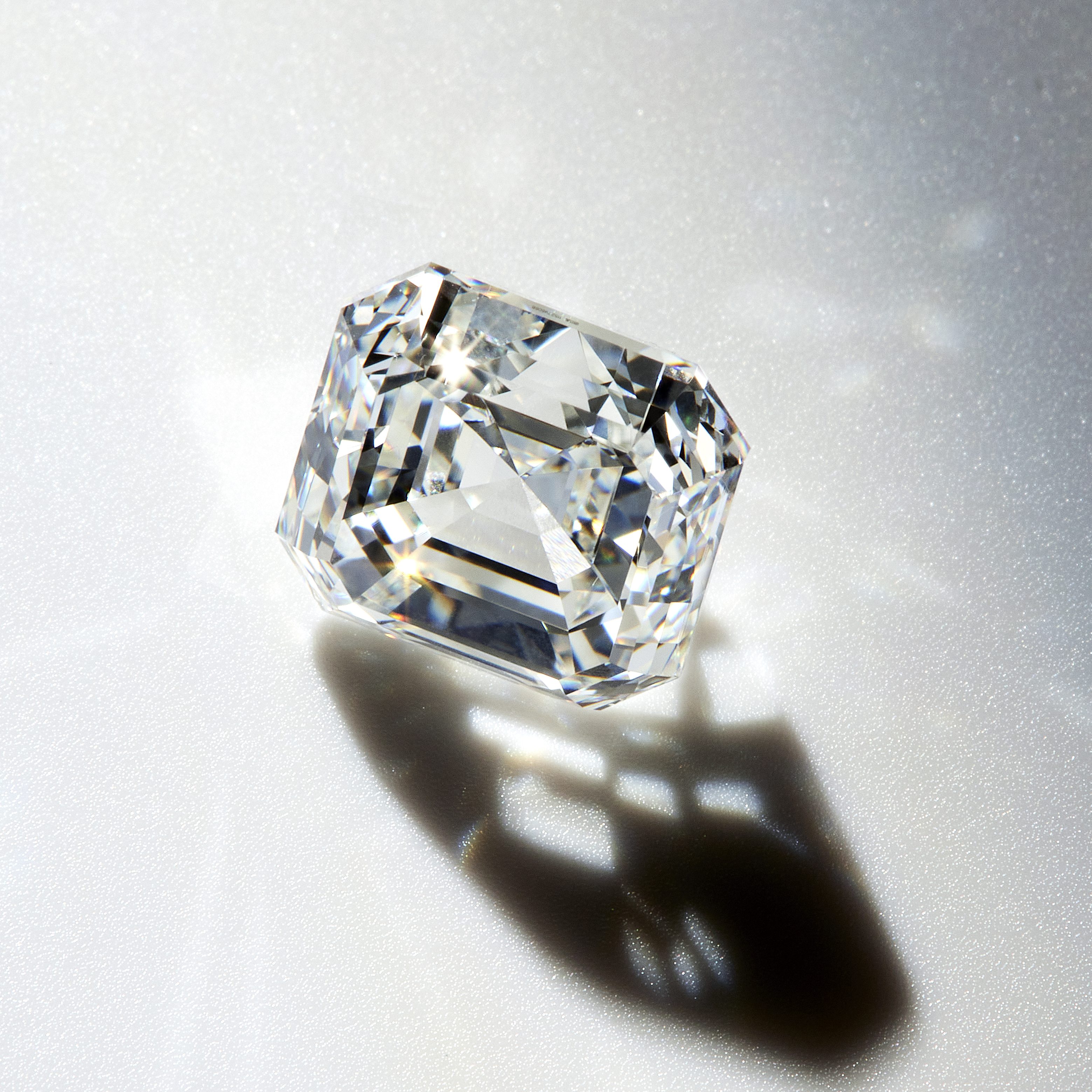 Diamond Cut, Shapes - Asscher Cut Diamond