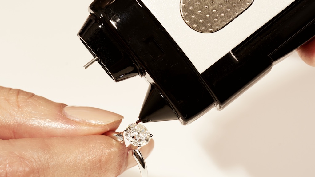 Diamond Simulants Explained: Cubic Zirconia and More