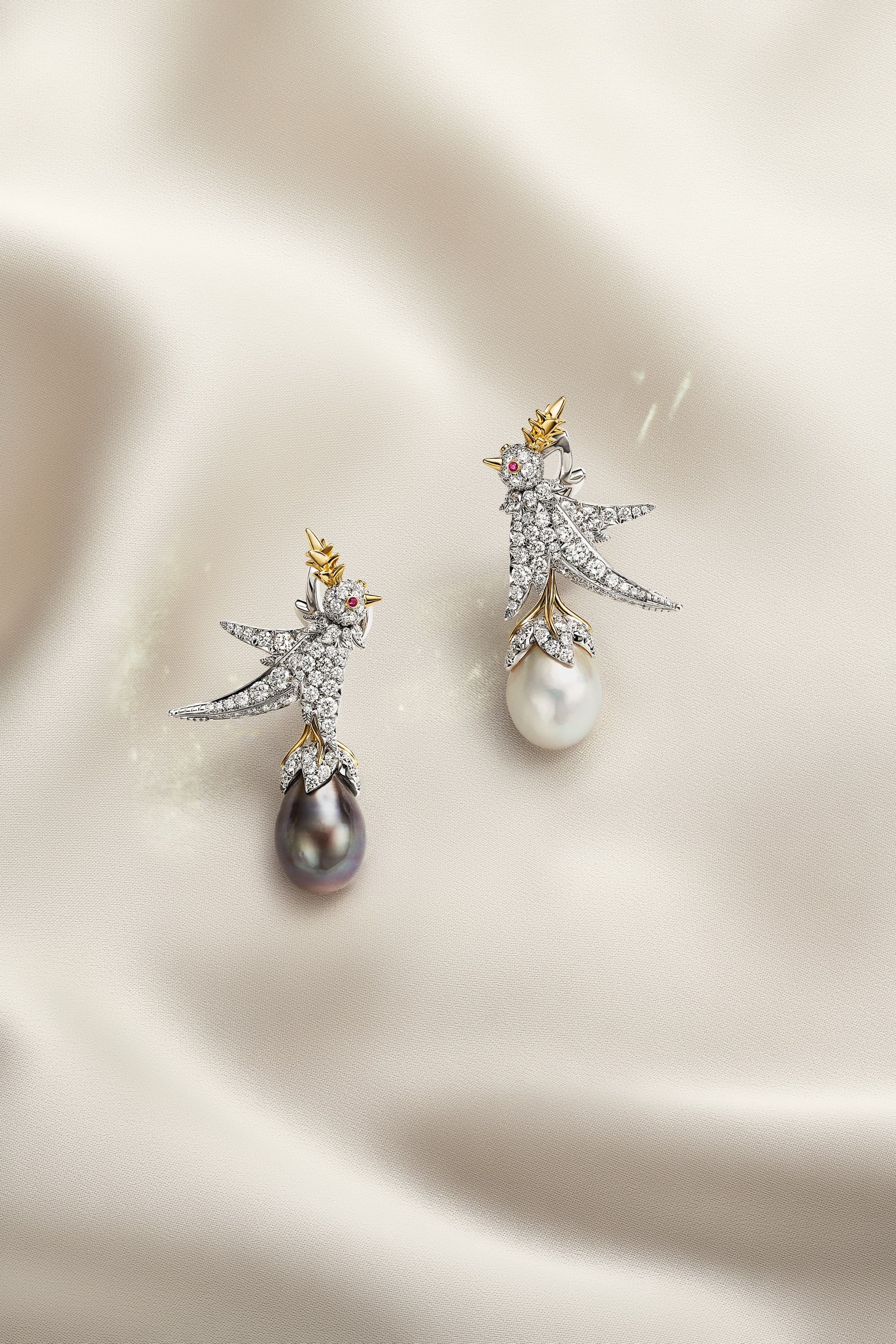 Tiffany & Co. Célèbre la Perle Fine avec Bird on a Pearl 2025 1
Tiffany & Co. Célèbre la Perle Fine avec Bird on a Pearl 2025