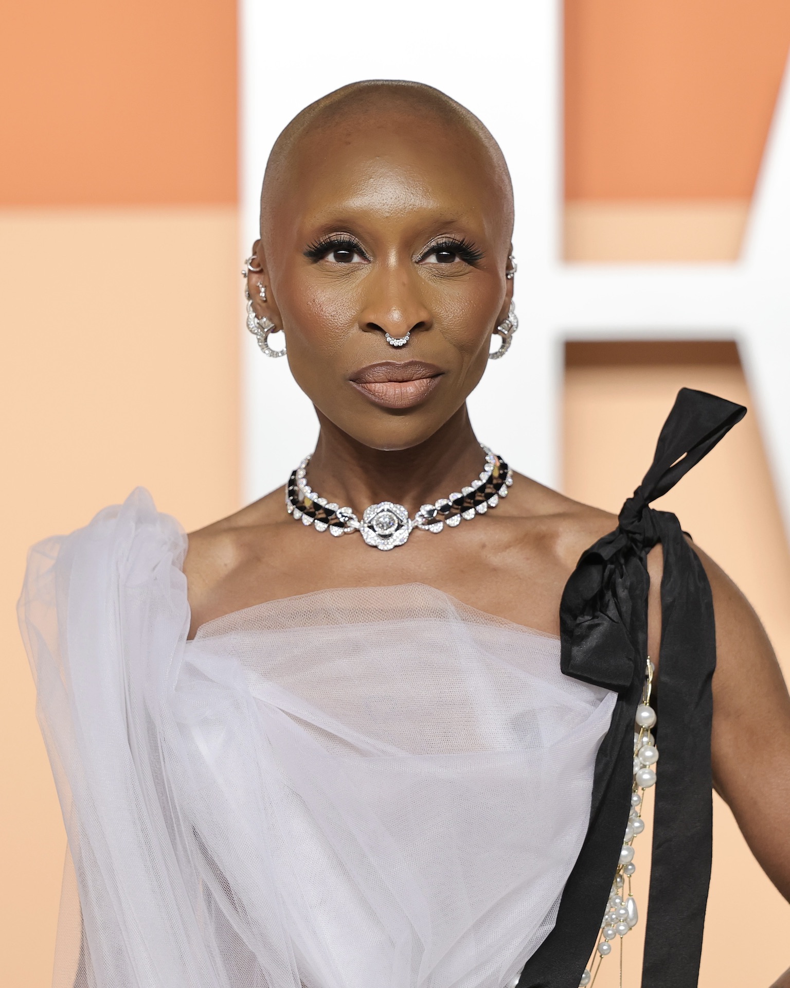 The Best Diamond Jewelry From the 2025 Oscars After-Party 2 The Best Diamond Jewelry From the 2025 Oscars After-Party