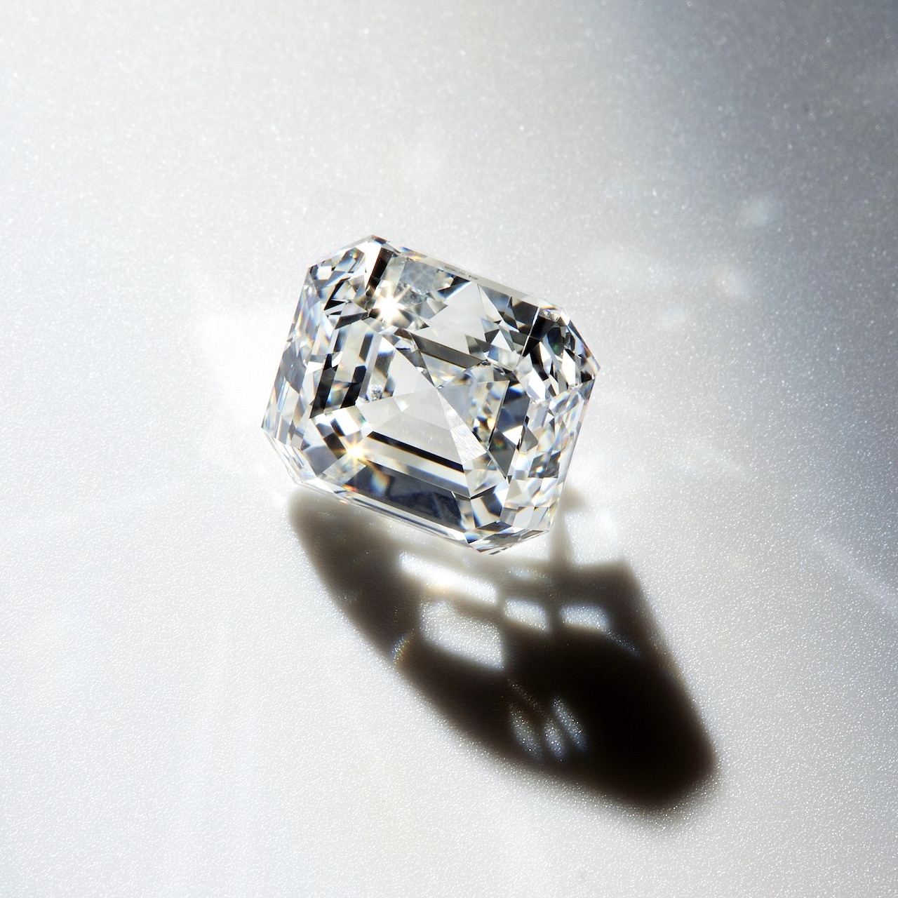 Asscher Cut Diamond shape
