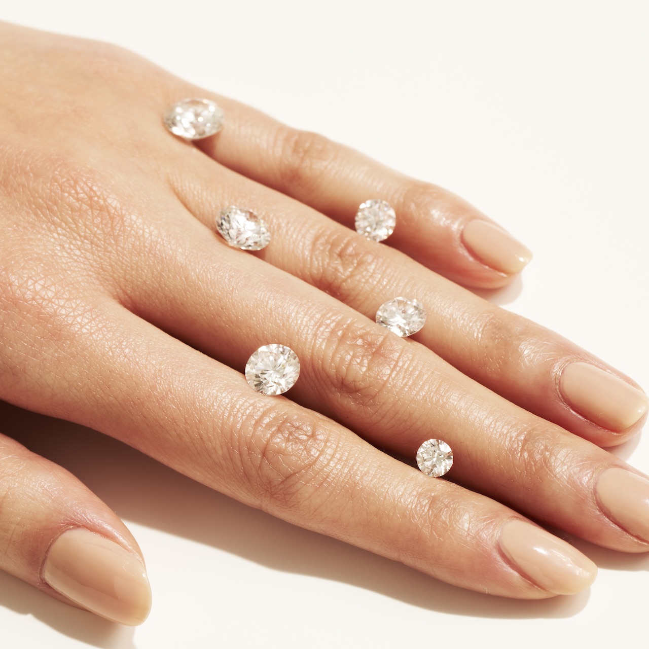 Understanding the Diamond Color Scale for Natural Diamonds
