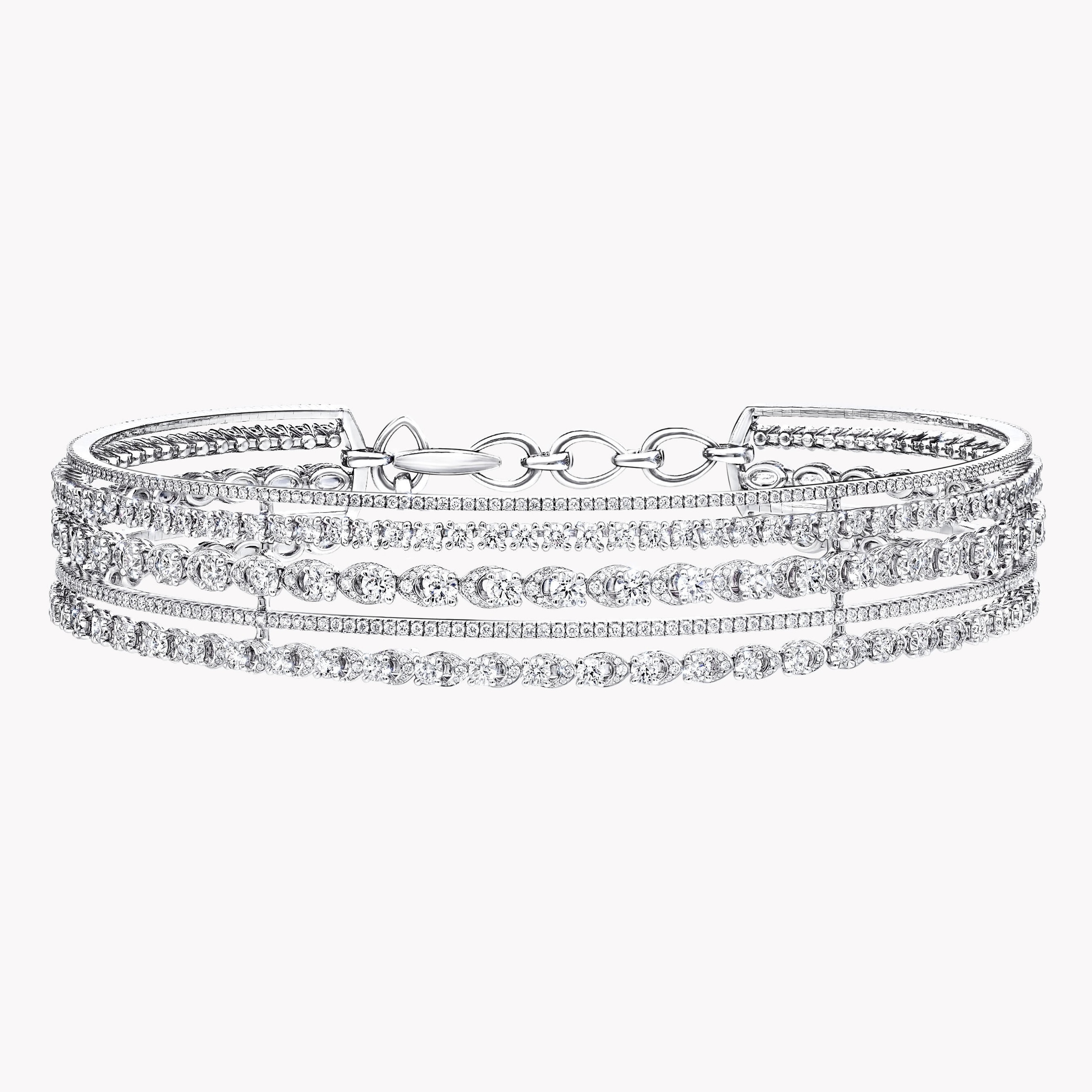 The Diamond Choker Craze Isn’t Going Anywhere