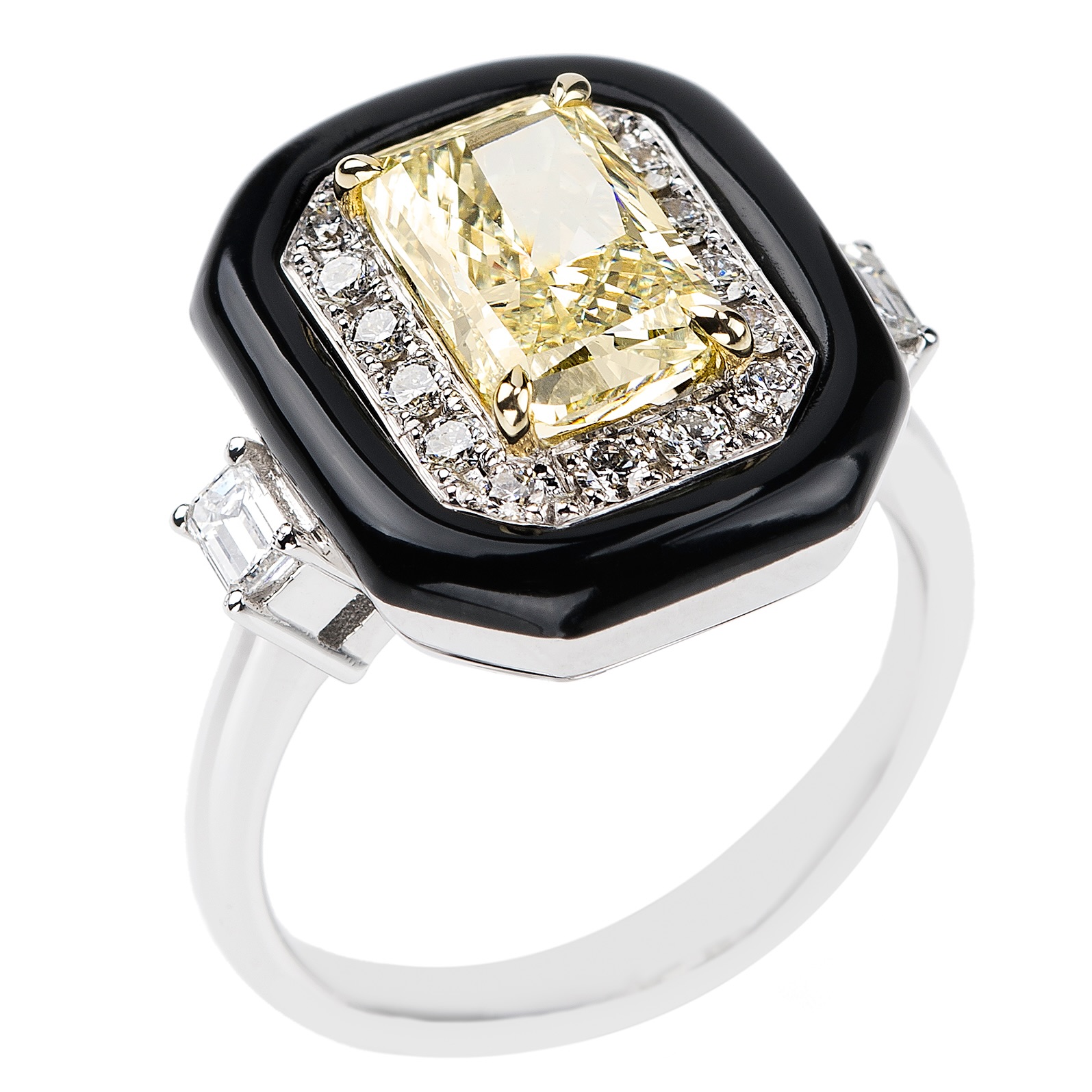 It’s Time to Rethink Yellow Diamond Jewels